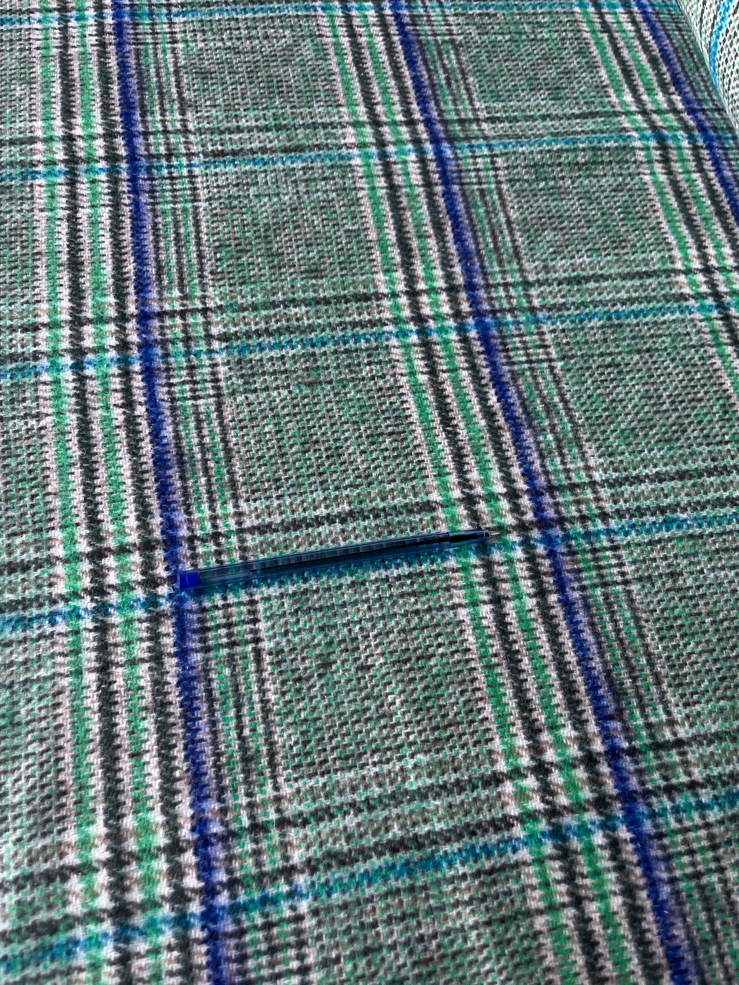 LISA 036 Green / electric blue checkered heavy cotton tweed