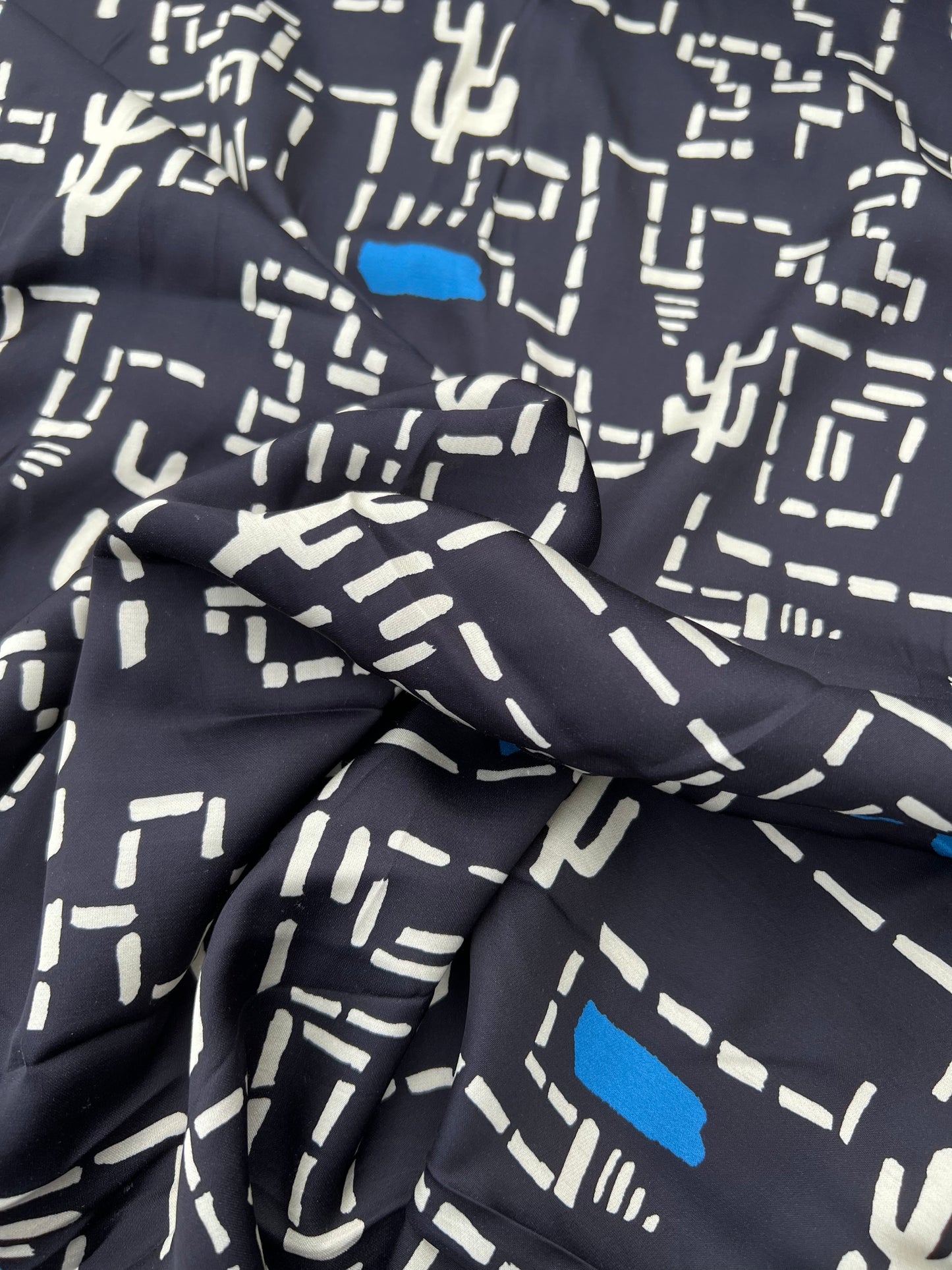 Fiona 002 viscose satin labyrinth print with cactus navy