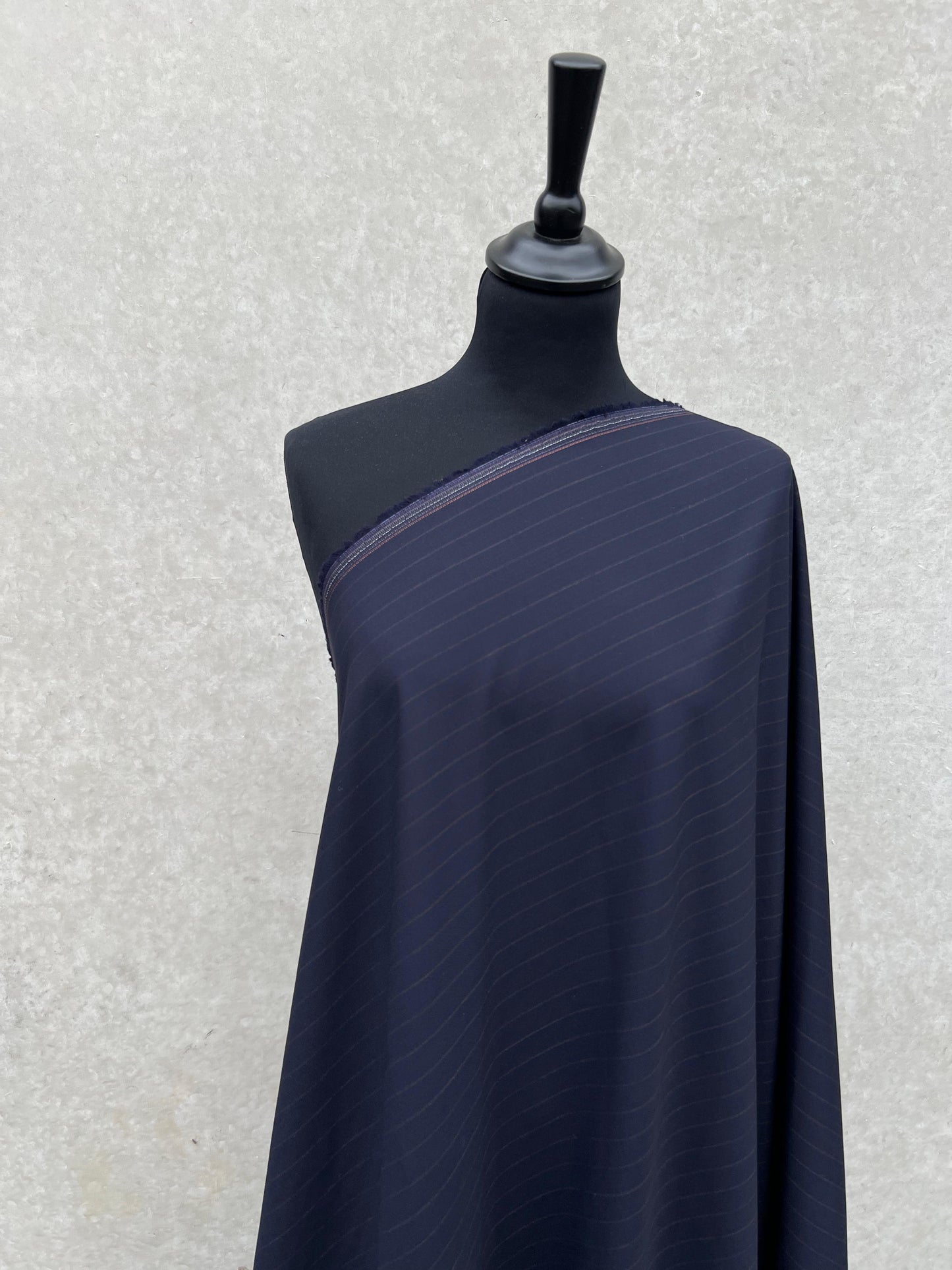 PREM10038 suiting pinstripe navy and camel Loro Piana