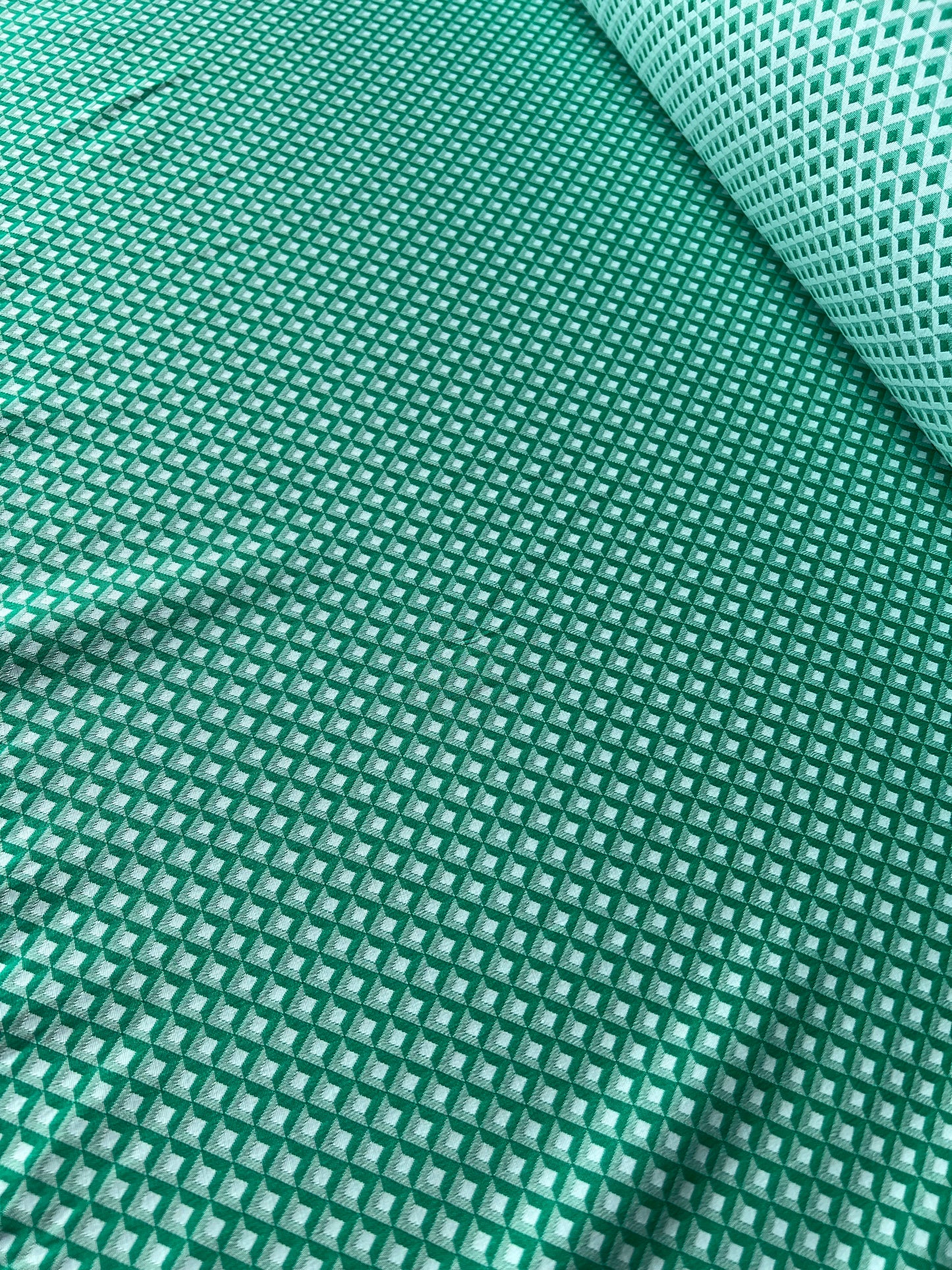 Wallet on diet 026 cotton stretch jacquard green/white geometrical design