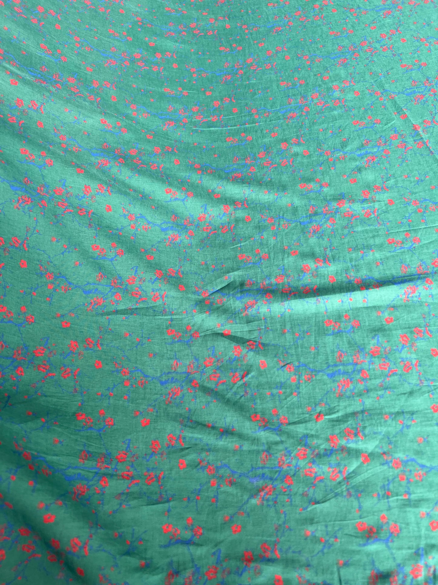 Wallet on diet 033 viscose green with red bouquet