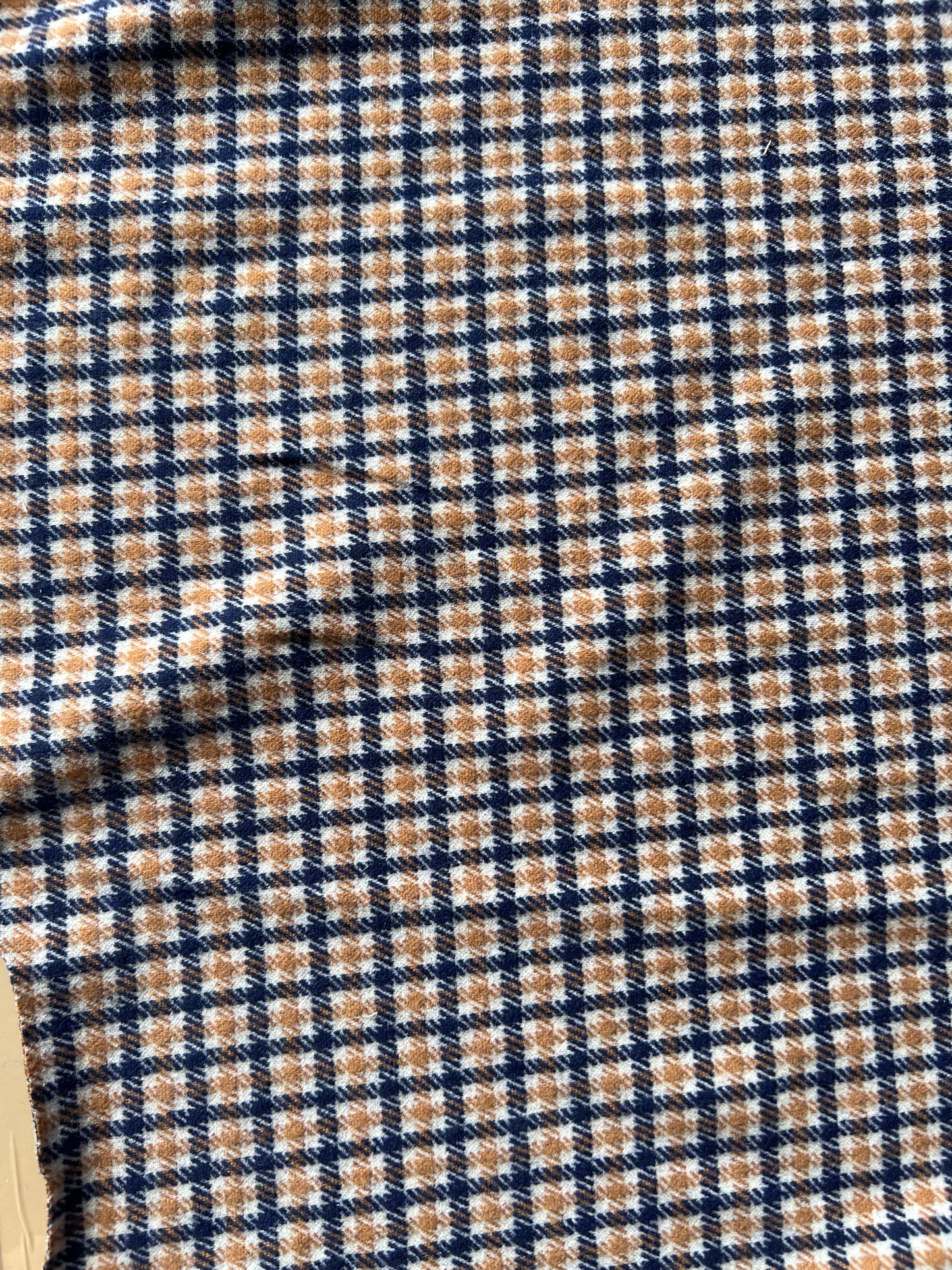 Wallet on diet 061 Wool jersey navy/mustard check