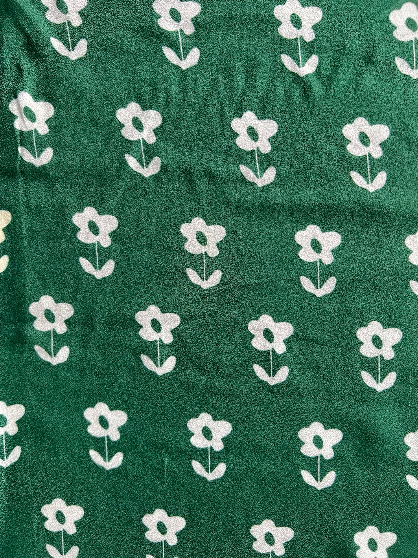Wallet on diet 032 crêpe viscose green /white flowers