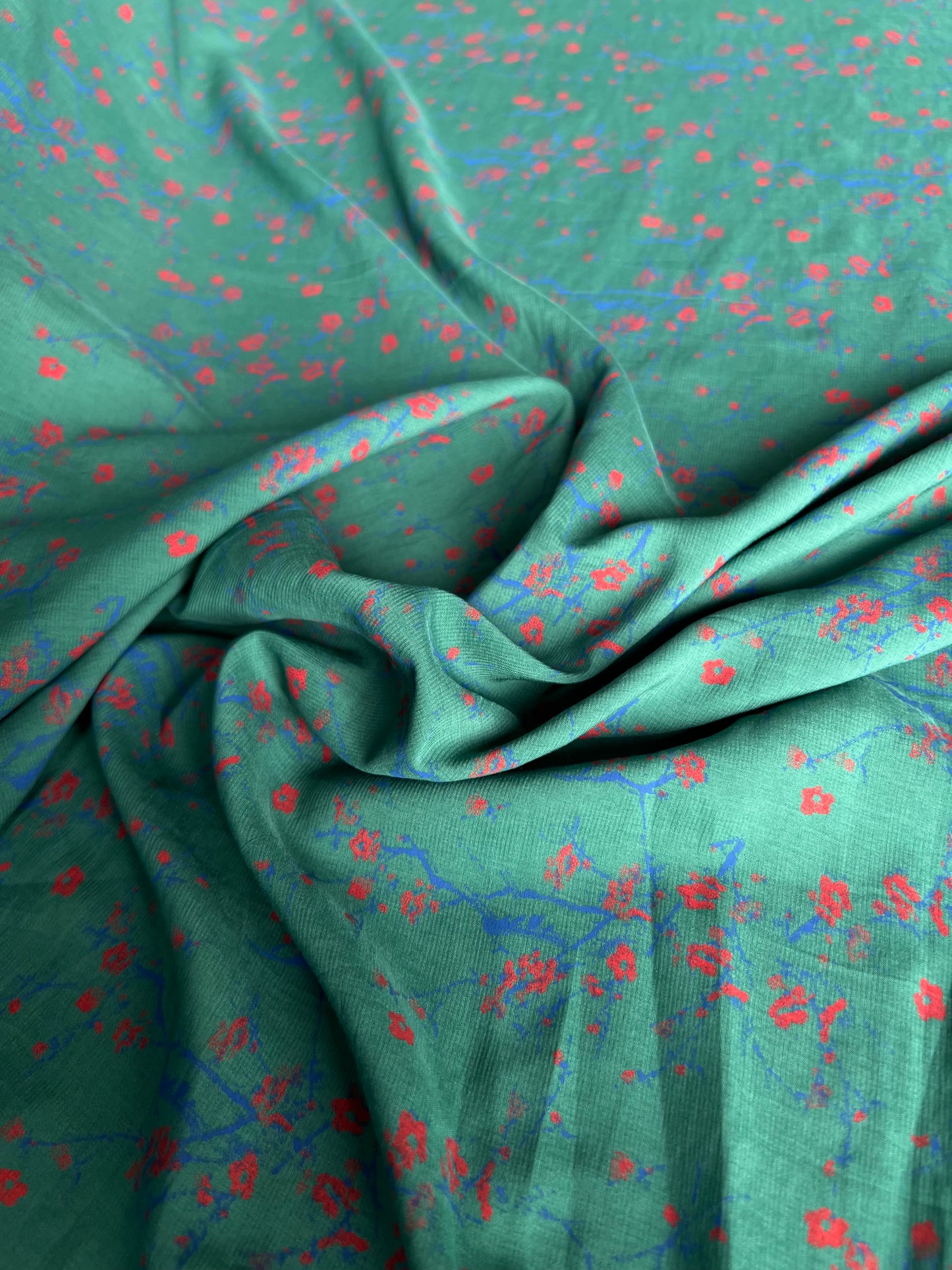 Wallet on diet 033 viscose green with red bouquet