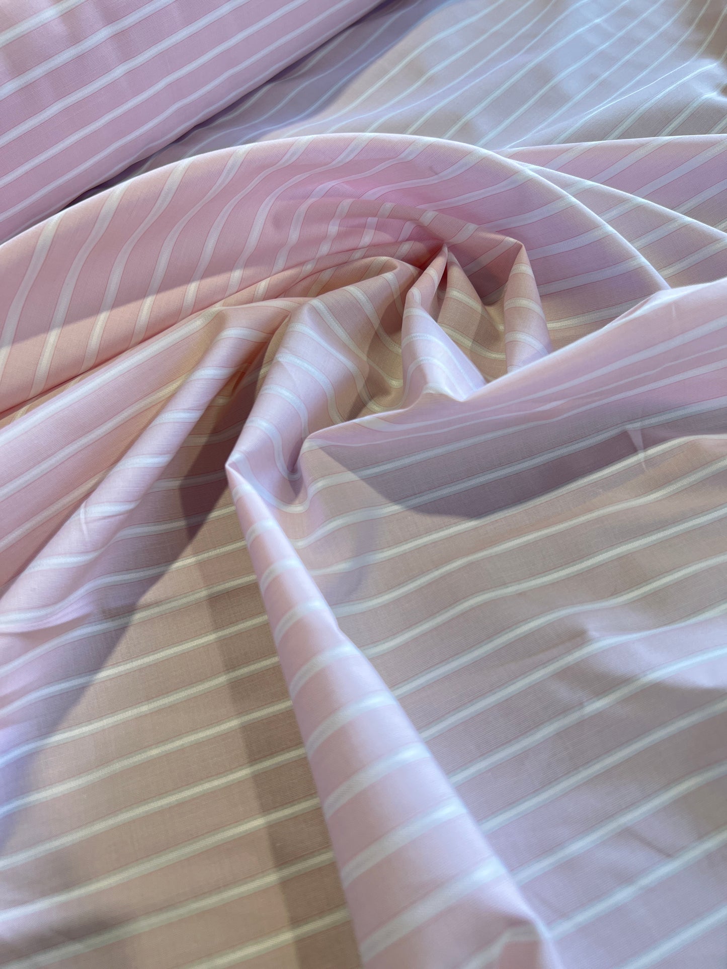 H01 CLUB 099 woven shirting stripes soft pink