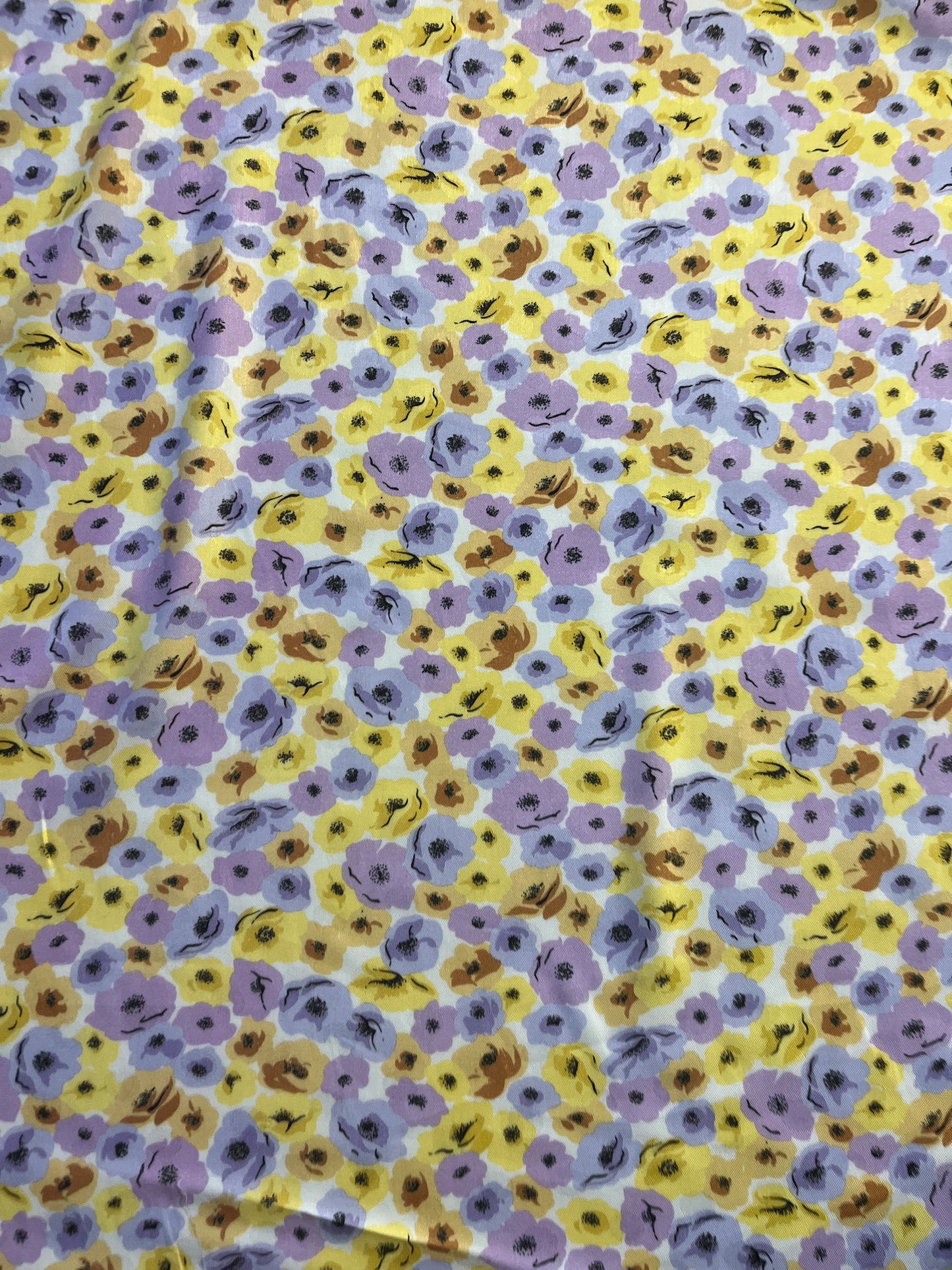 XII 064 warm viscose twill print yellow/lilac millefleur