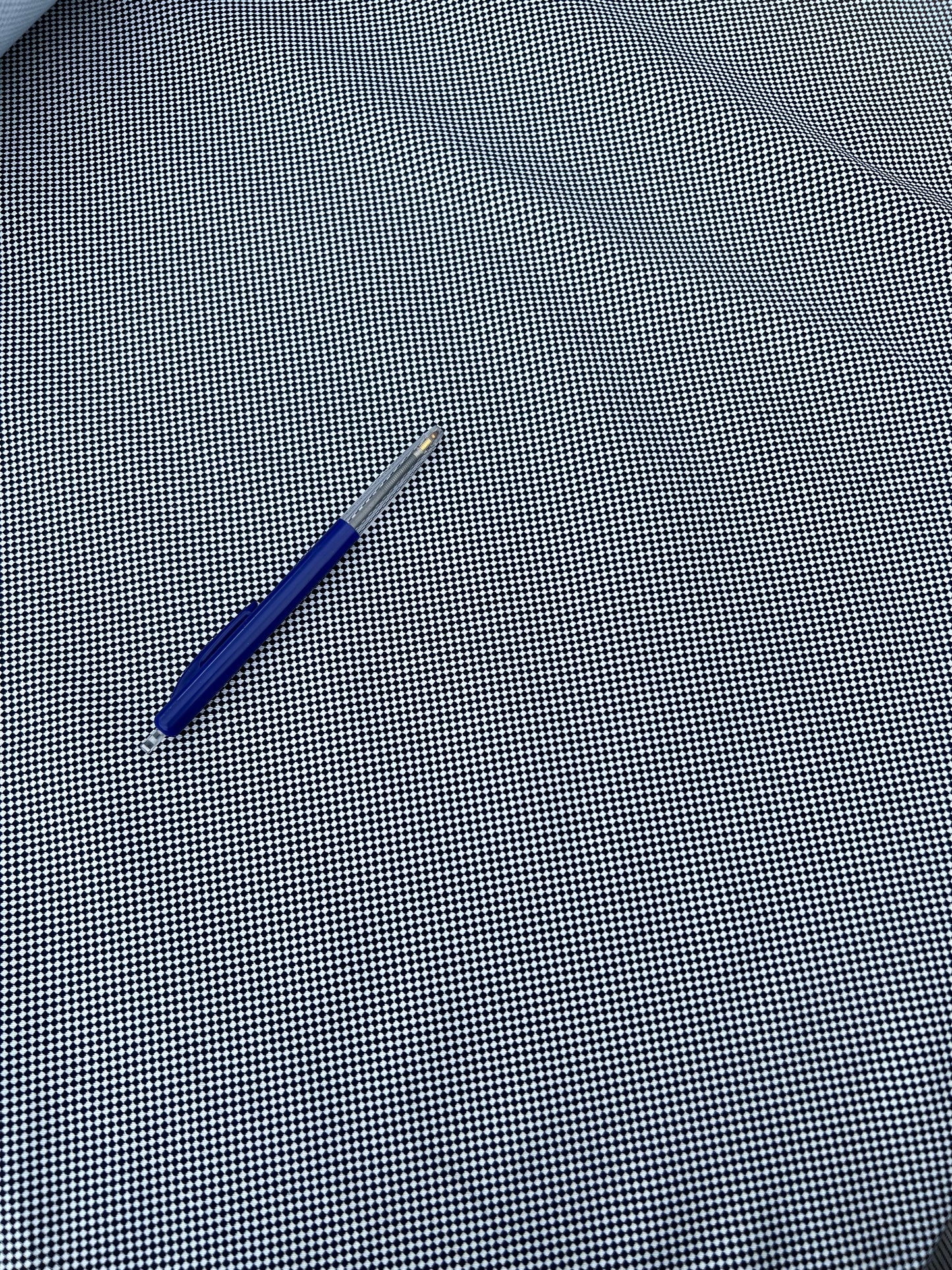 Fiona 003 Cotton twill with tiny square print navy white