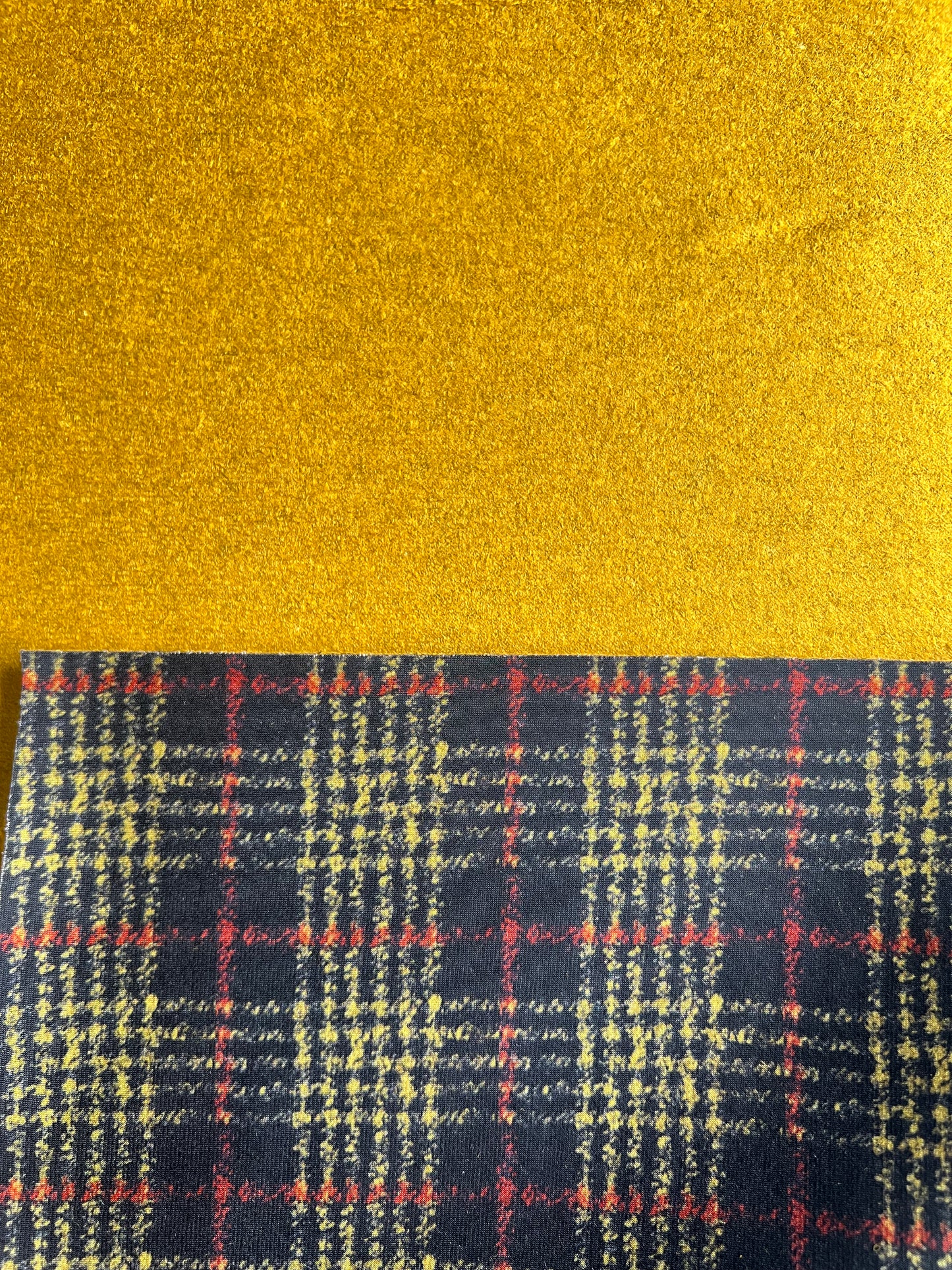 Flip side 012 red yellow black check double face yellow