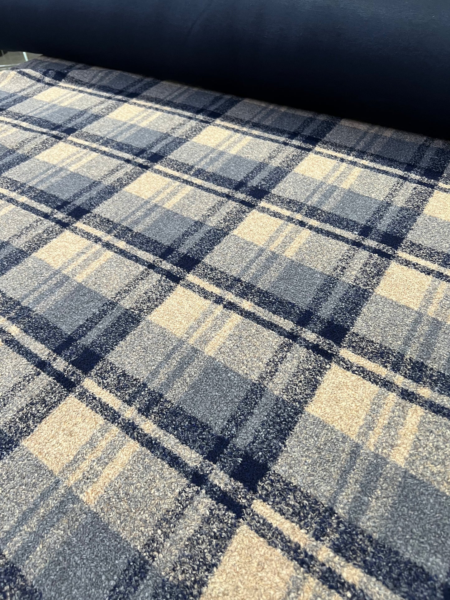 Flip side 031 sand blue grey bouclette check double face navy