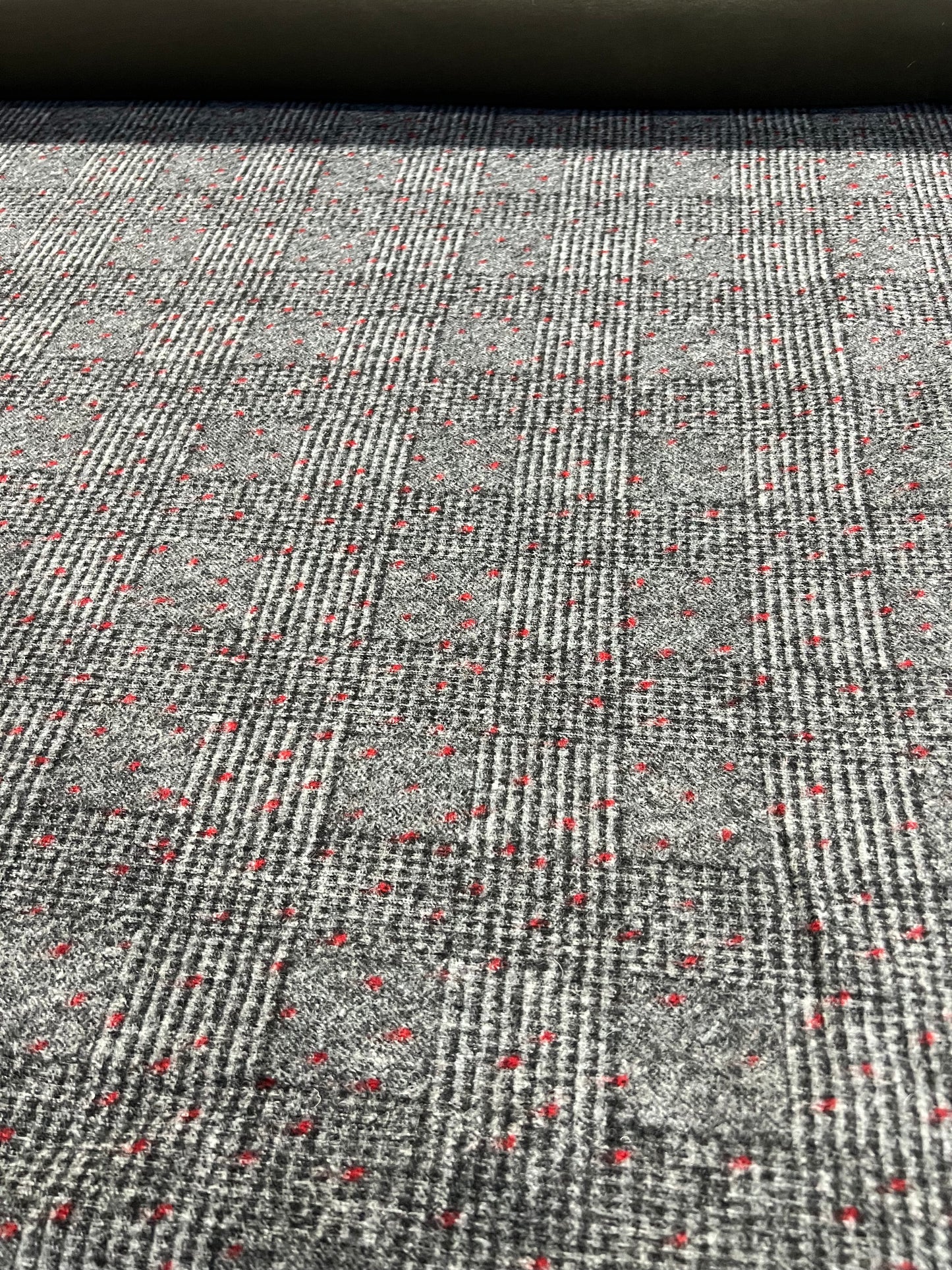 Flip side 054 grey check red dots double face khaki