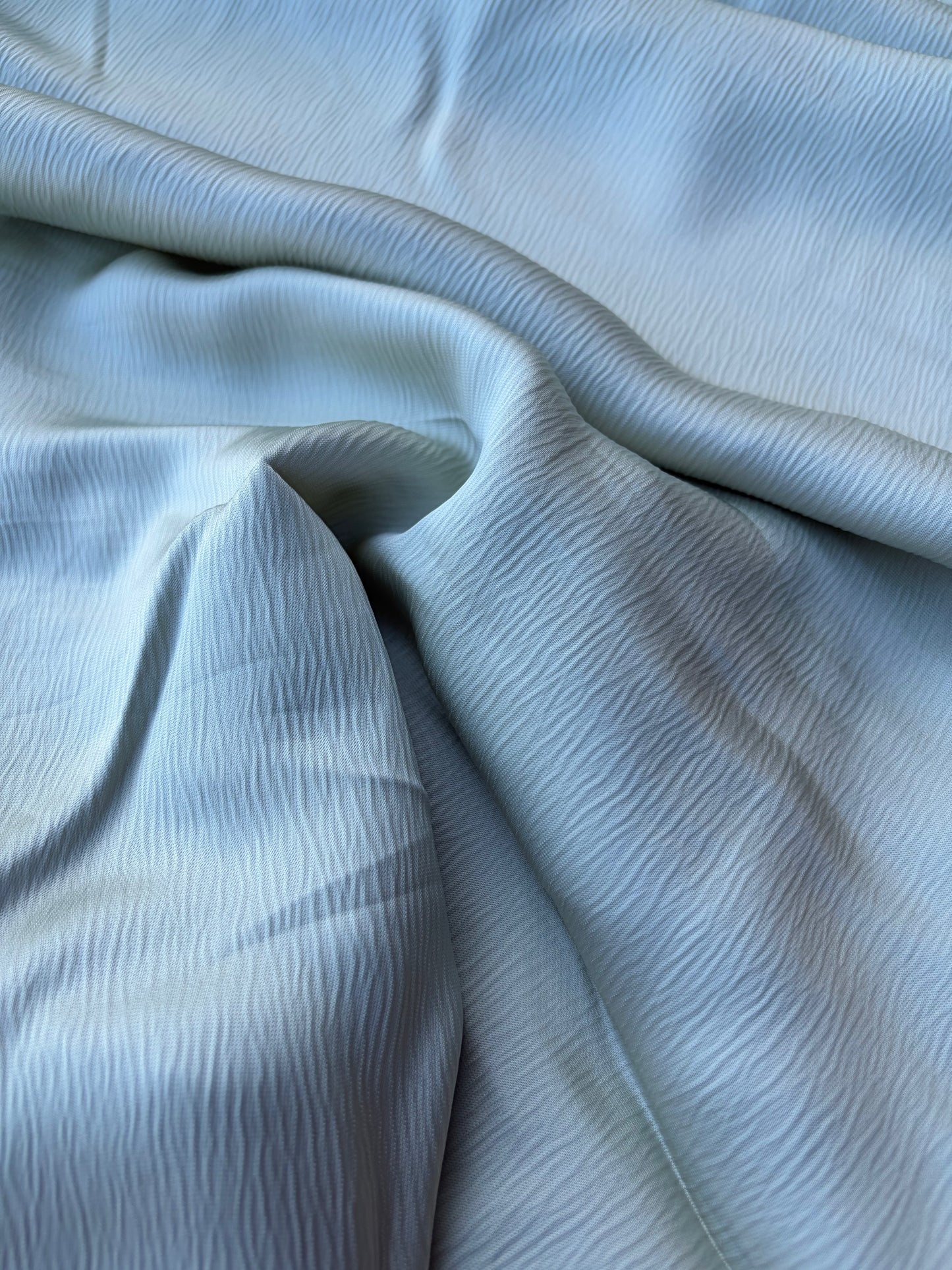 BART 020 mint green crushed satin
