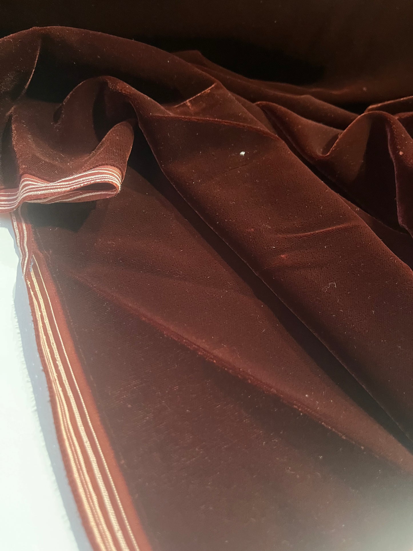 LOTTI 033 micro velvet dark brown