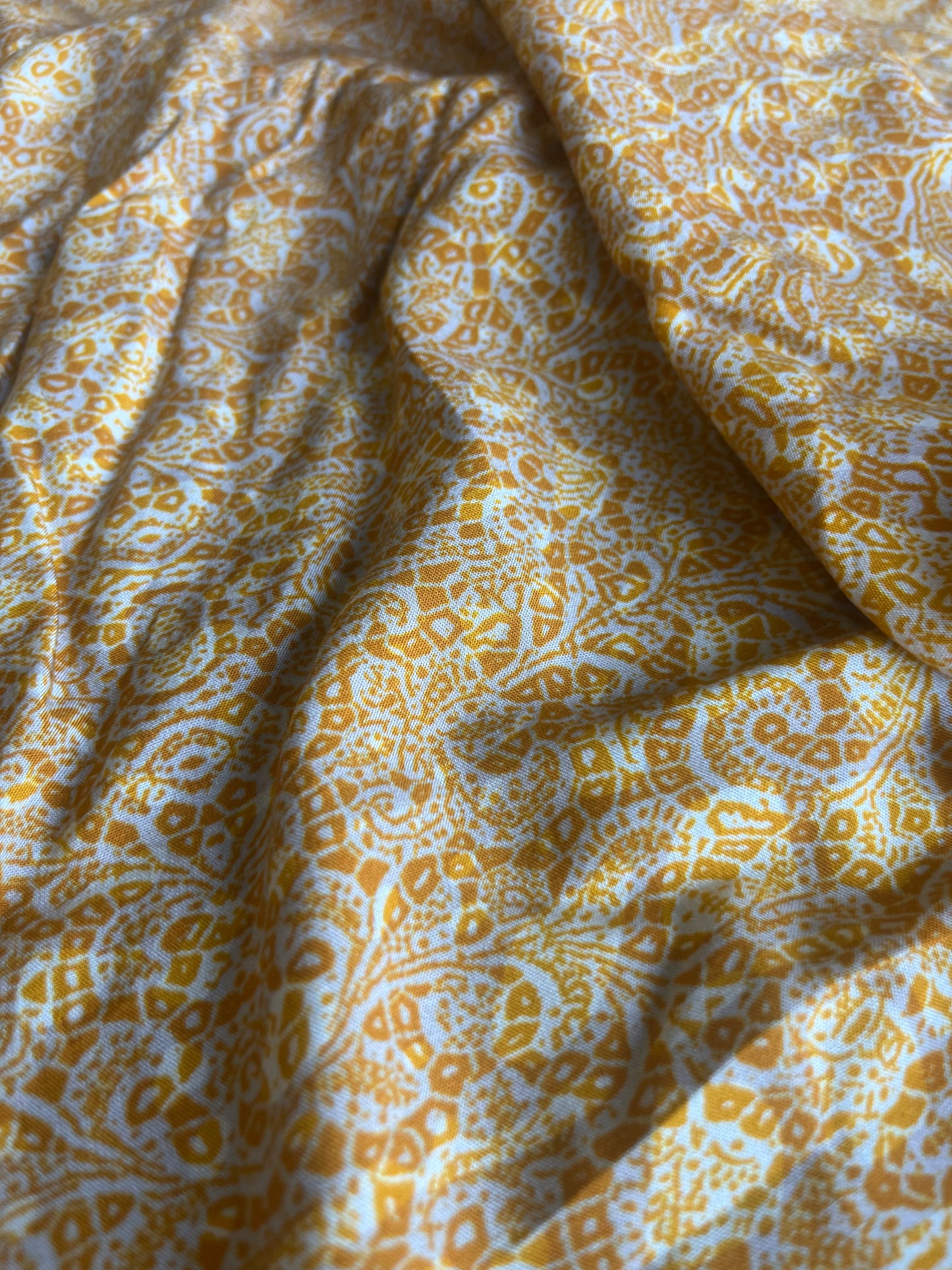 RW 016 viscose satin small orange print