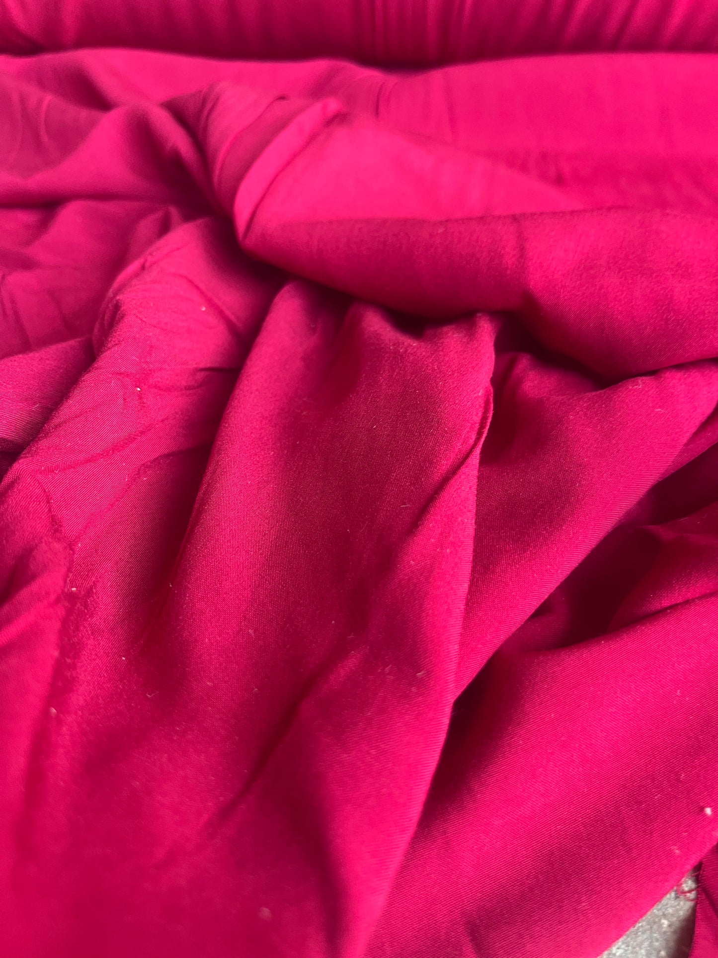 RW 030 viscose stretch red