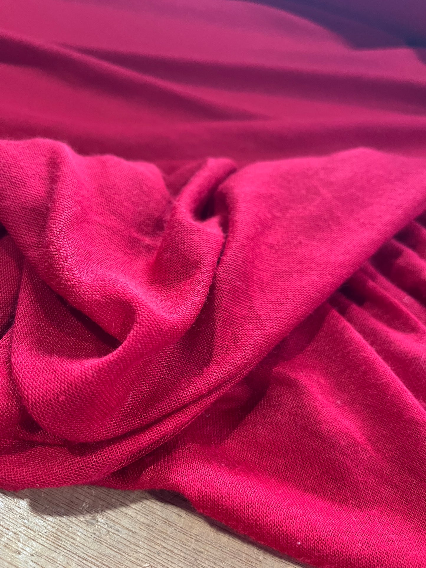 SUNDAY 53 tricot poly/viscose bright red