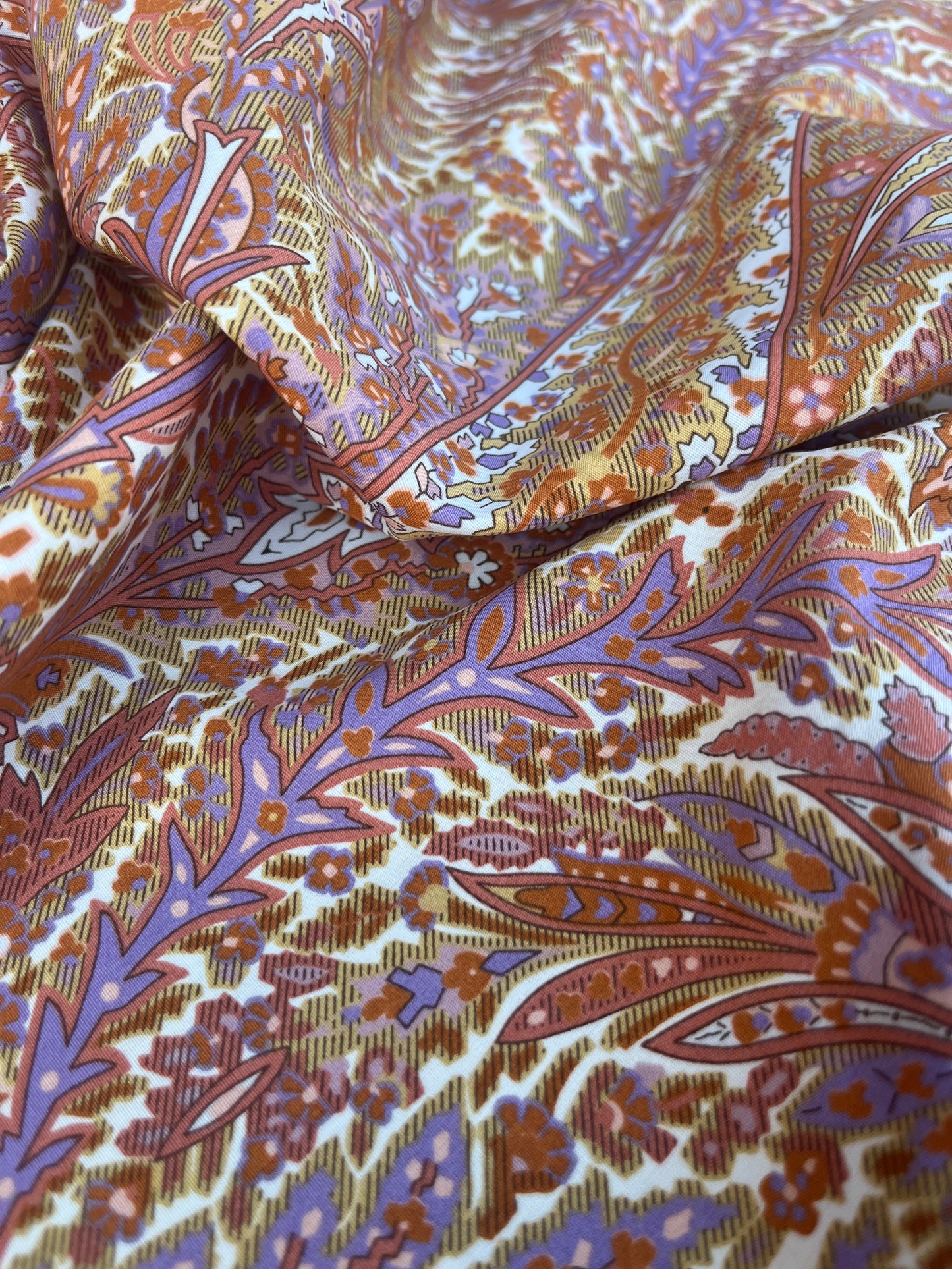 RW 039 poplin stretch with cashemere print