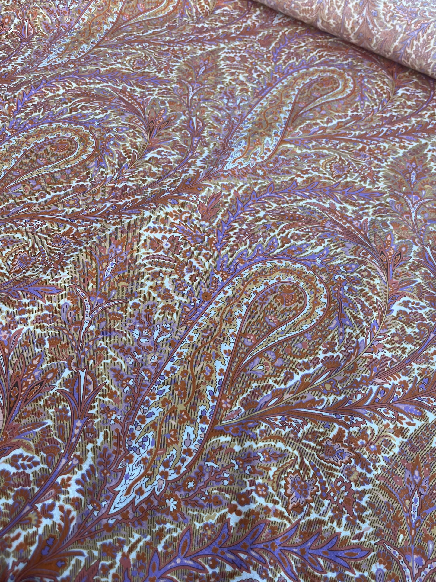 RW 039 poplin stretch with cashemere print