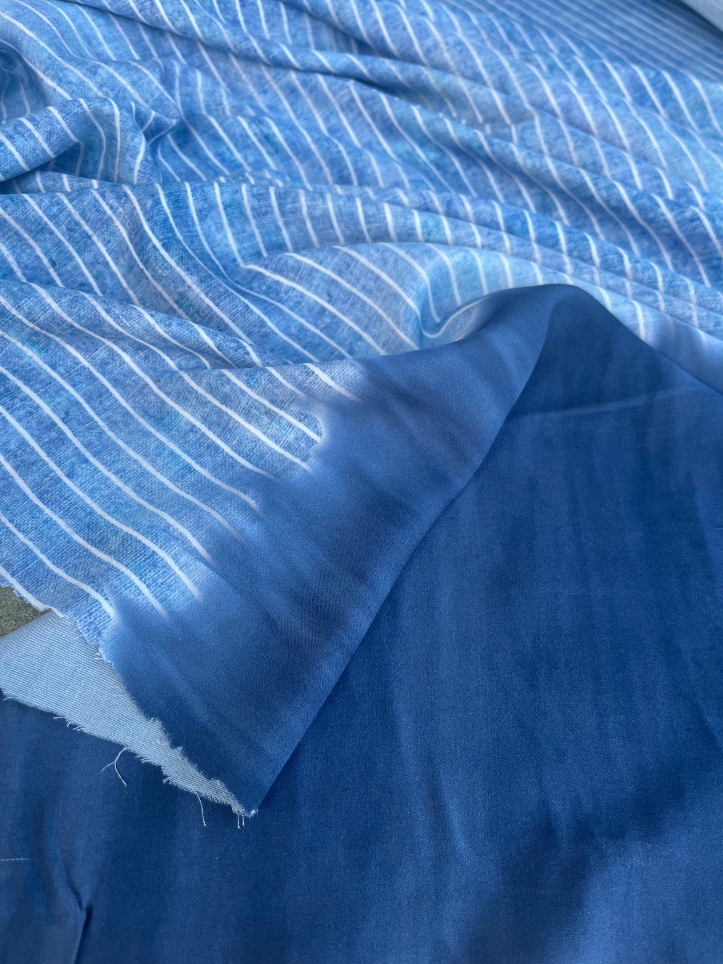 RW 046 viscose satin tie dye stripes and border indigo
