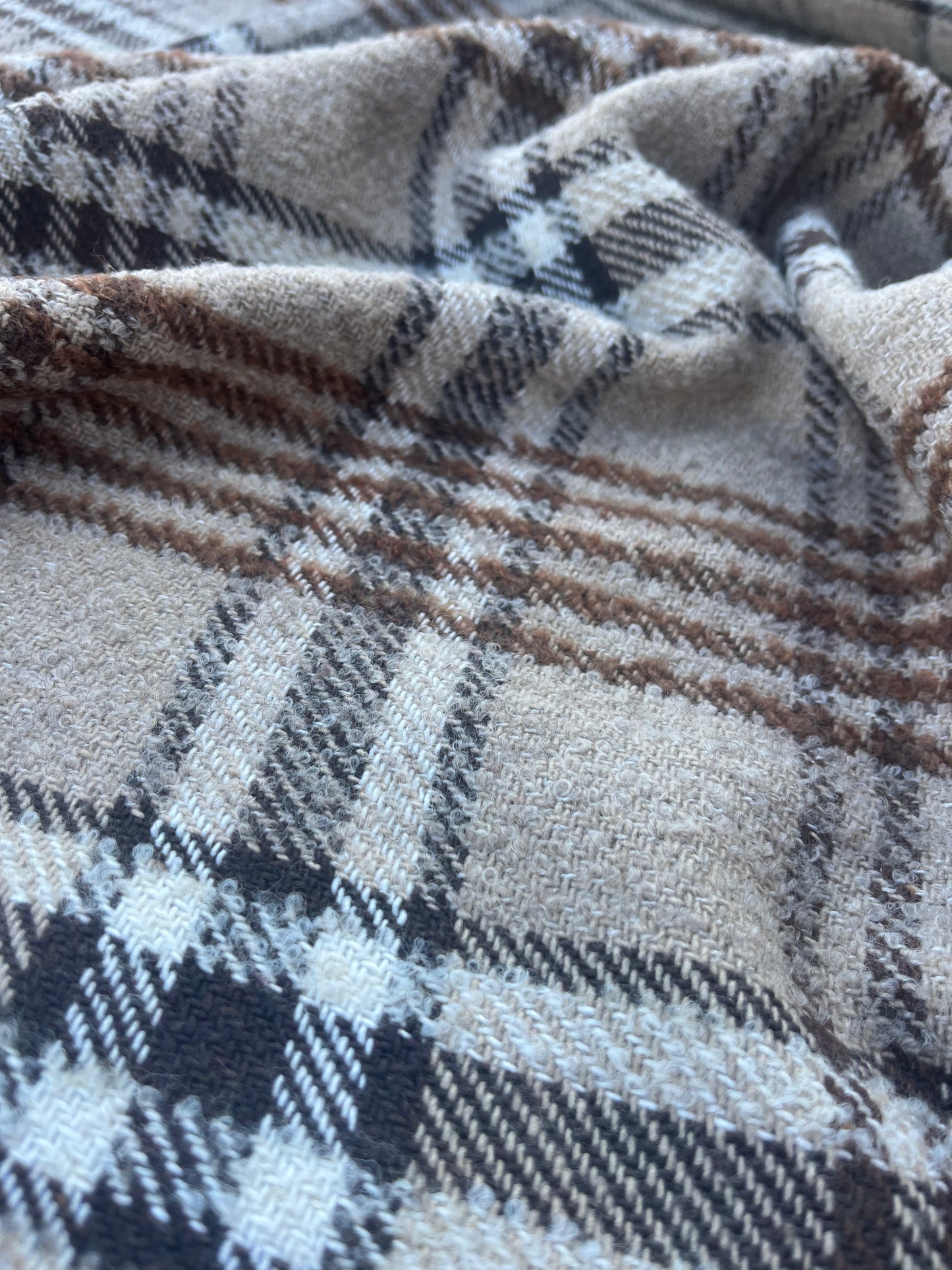 RW 052 heavy wool check for coats
