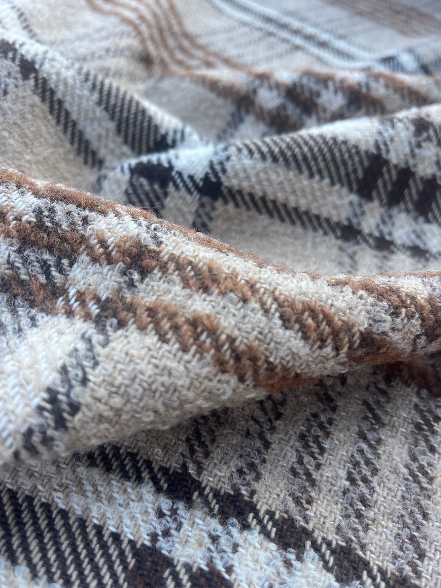RW 052 heavy wool check for coats