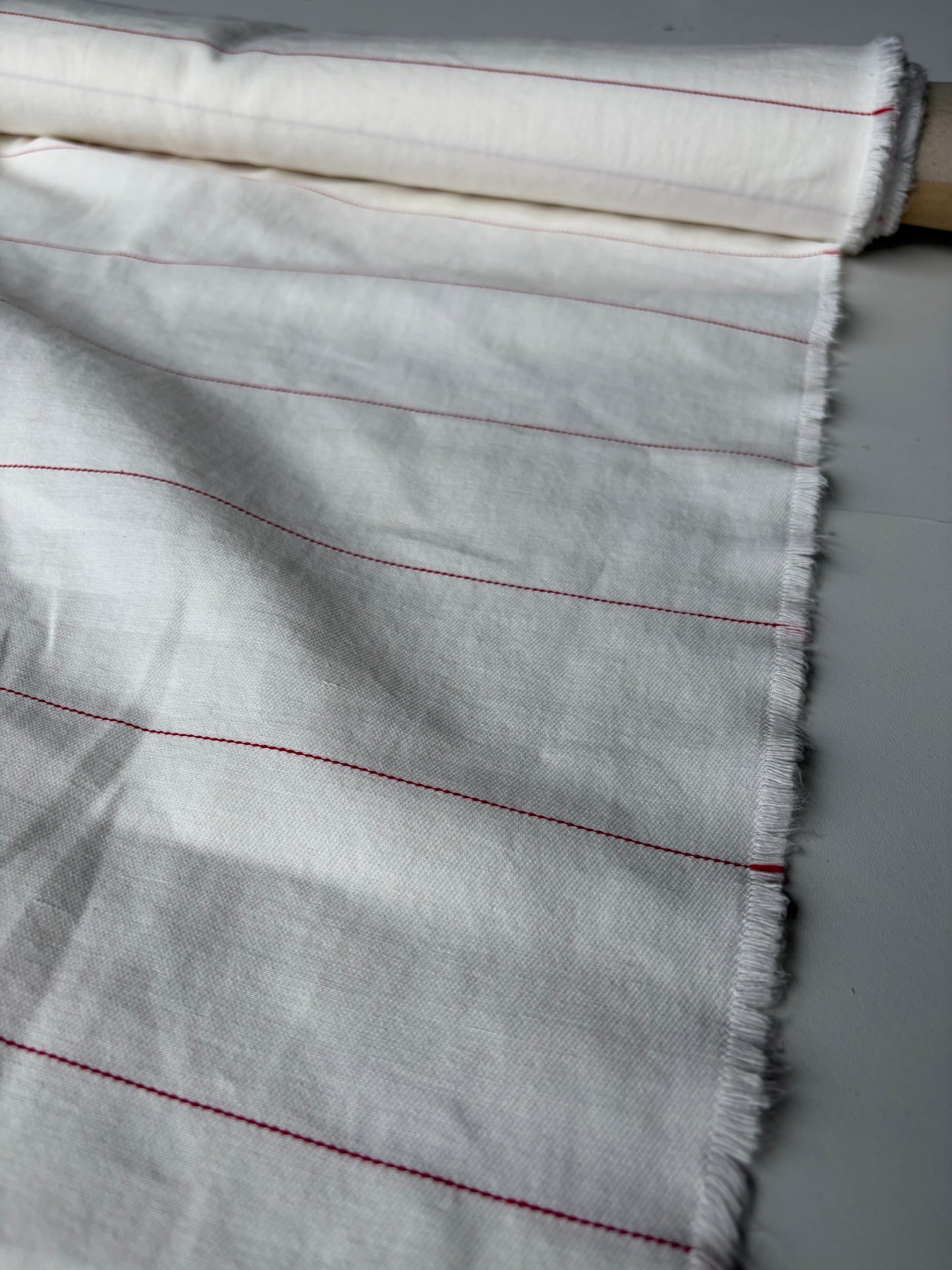 AMI 2.30 linen/viscose suiting stripes