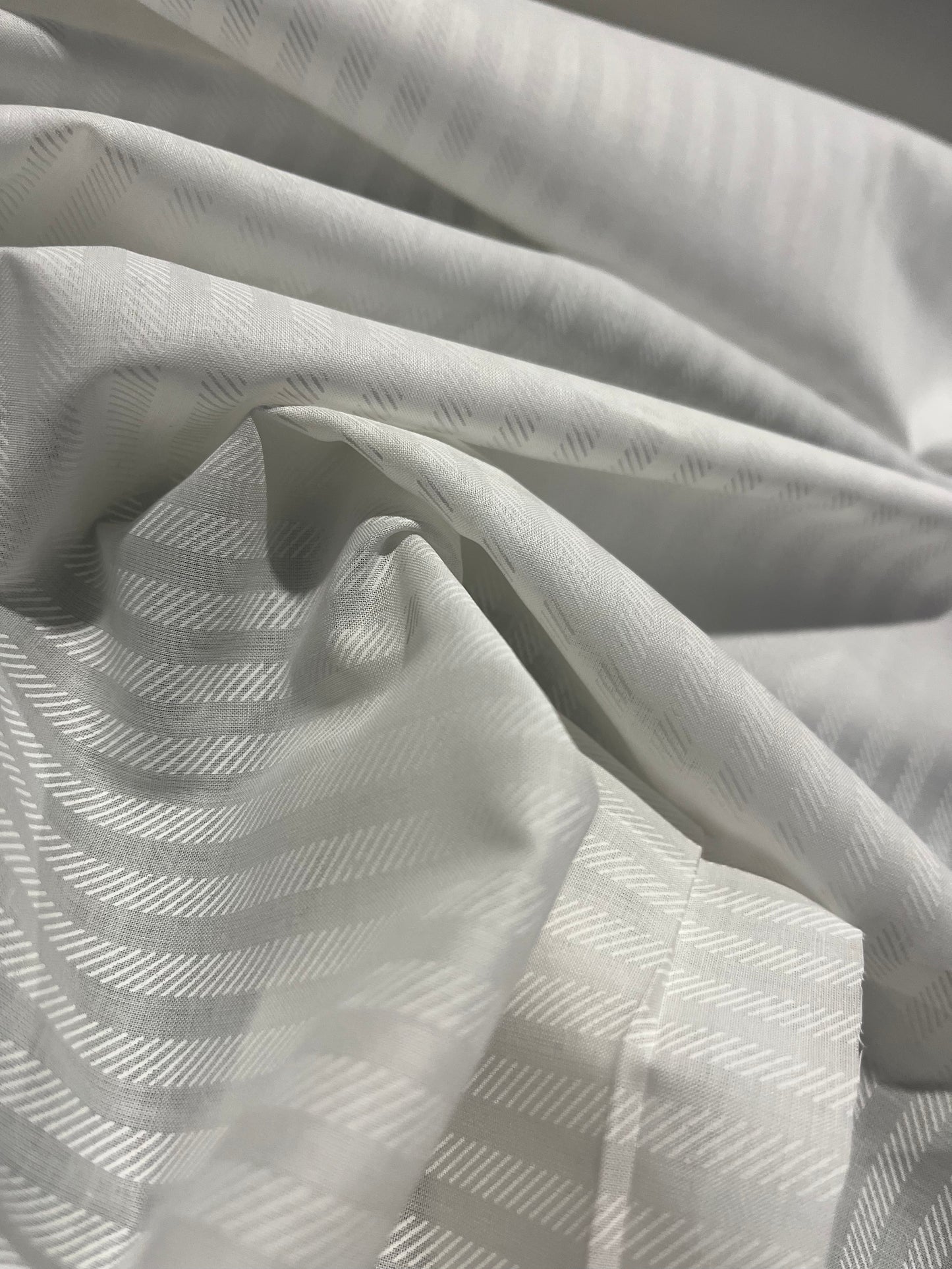 ALBA 019 Canclini cotton shirting herringbone white