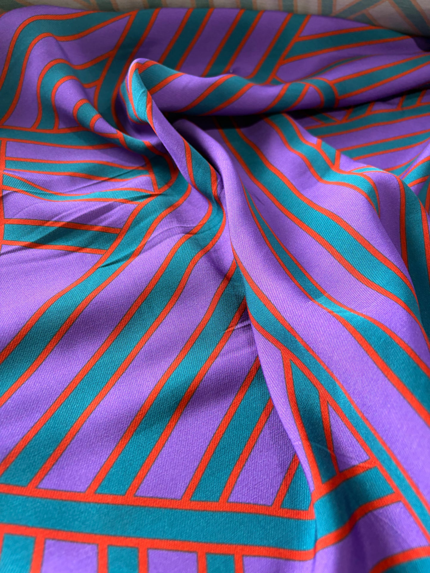 APU 005 purple/green geo print viscose twill