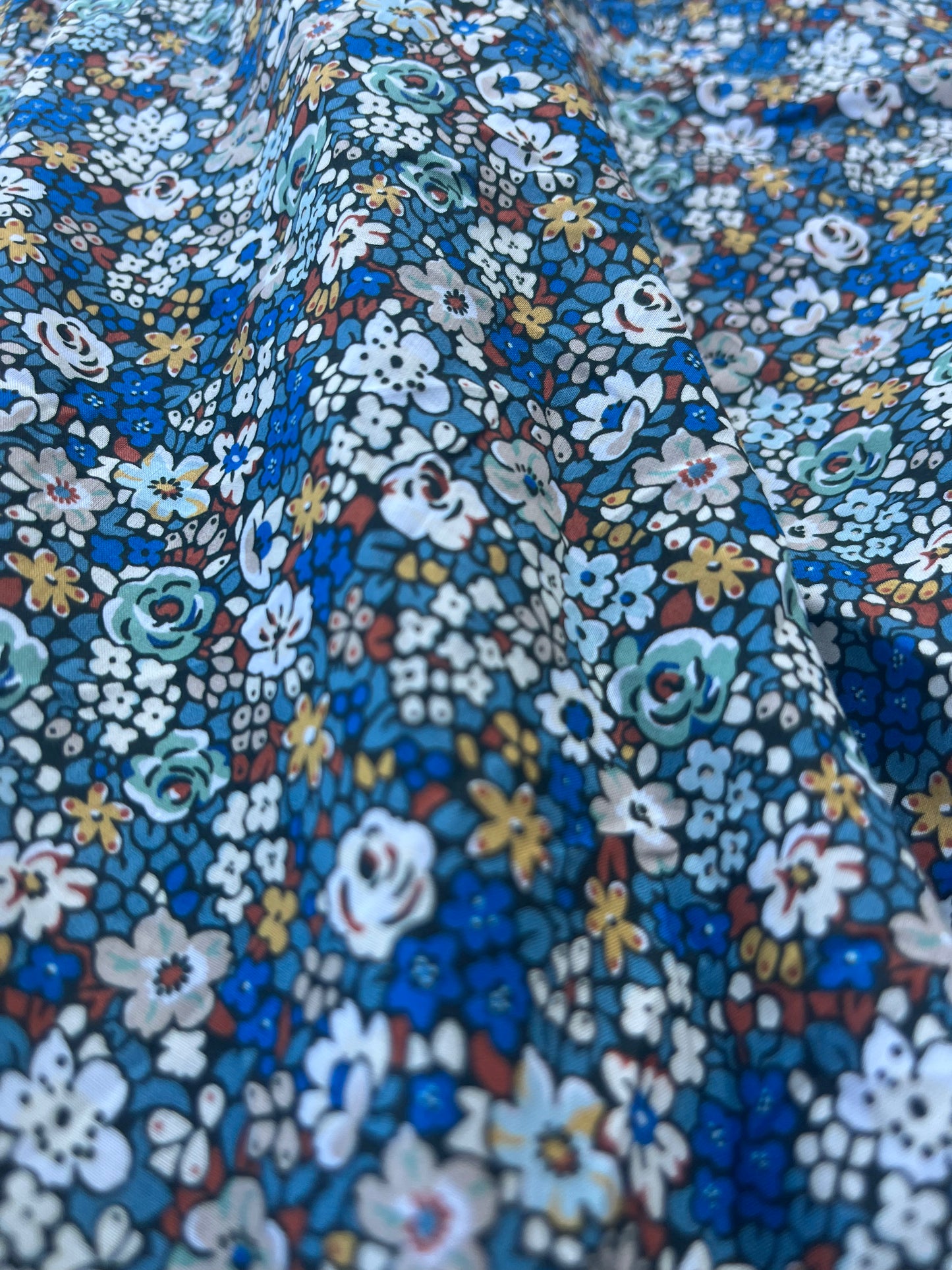 RW 069 Liberty of London millefleurs