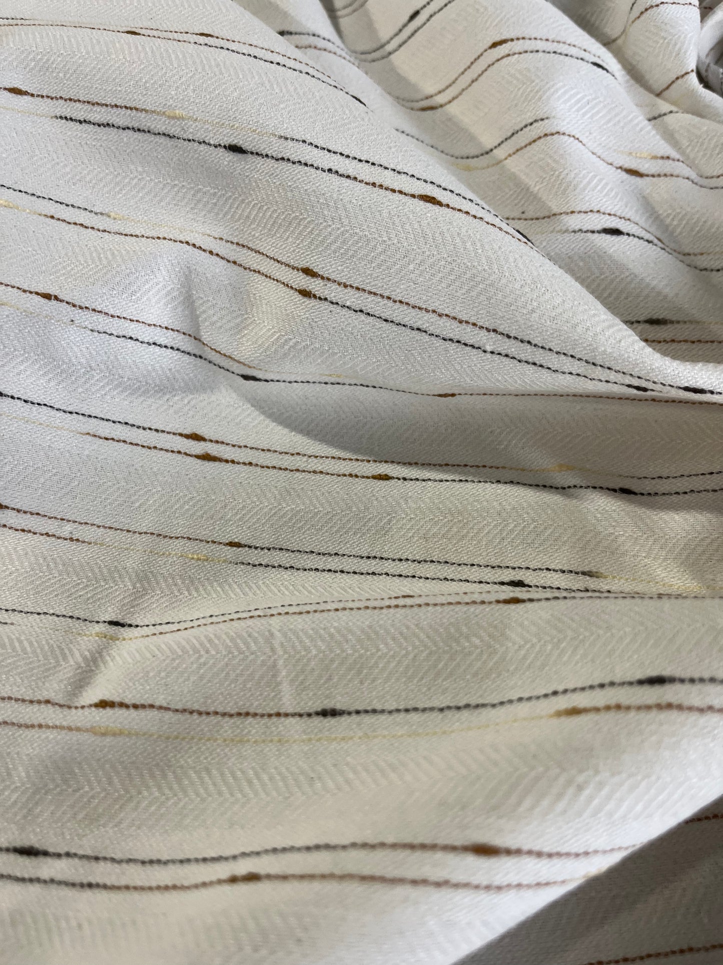 RAOUL 004 coloured white denim with slub stripes sand/khaky