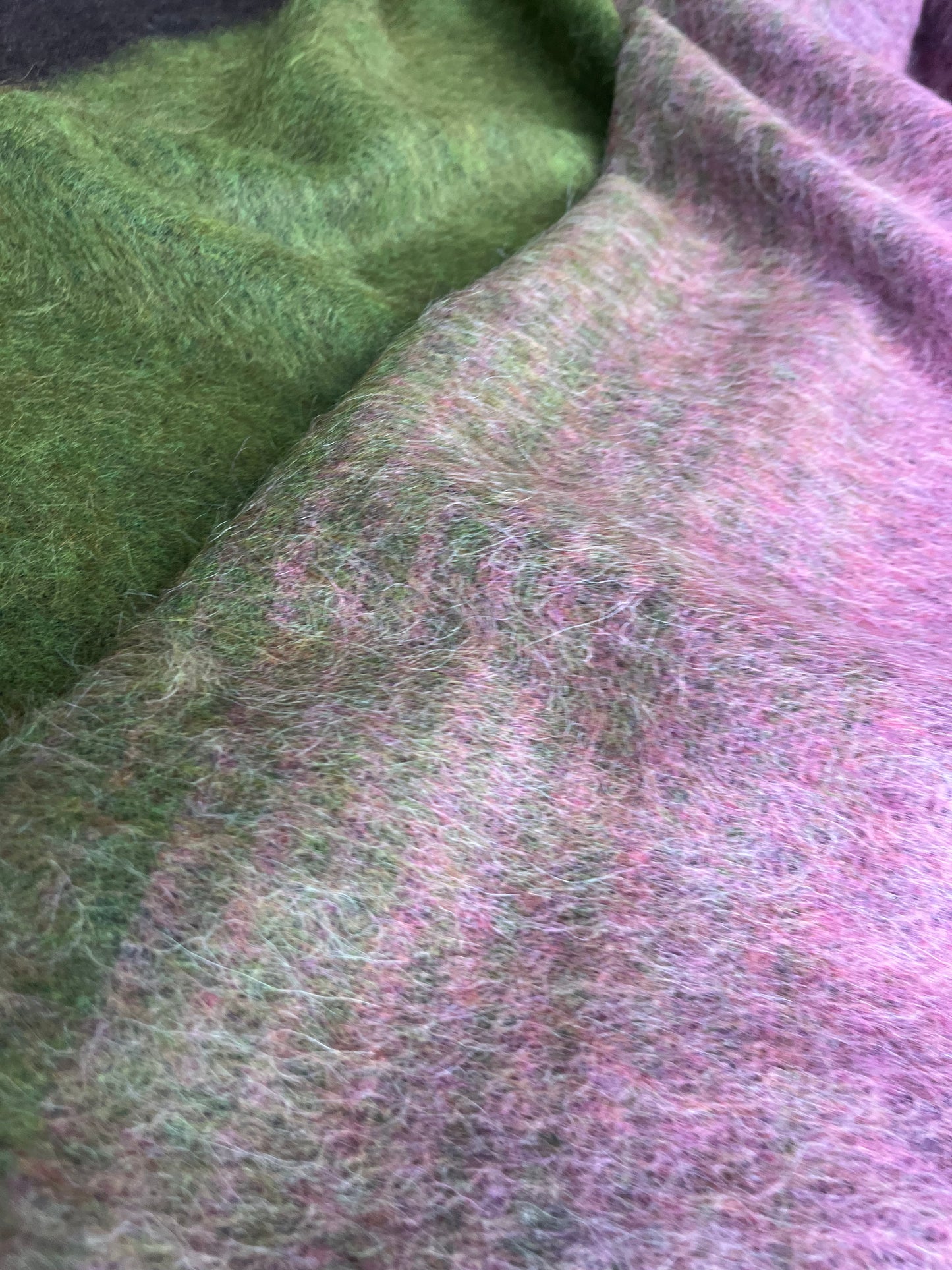 CLEO 018 heavy wool dégradé stripes pink/green