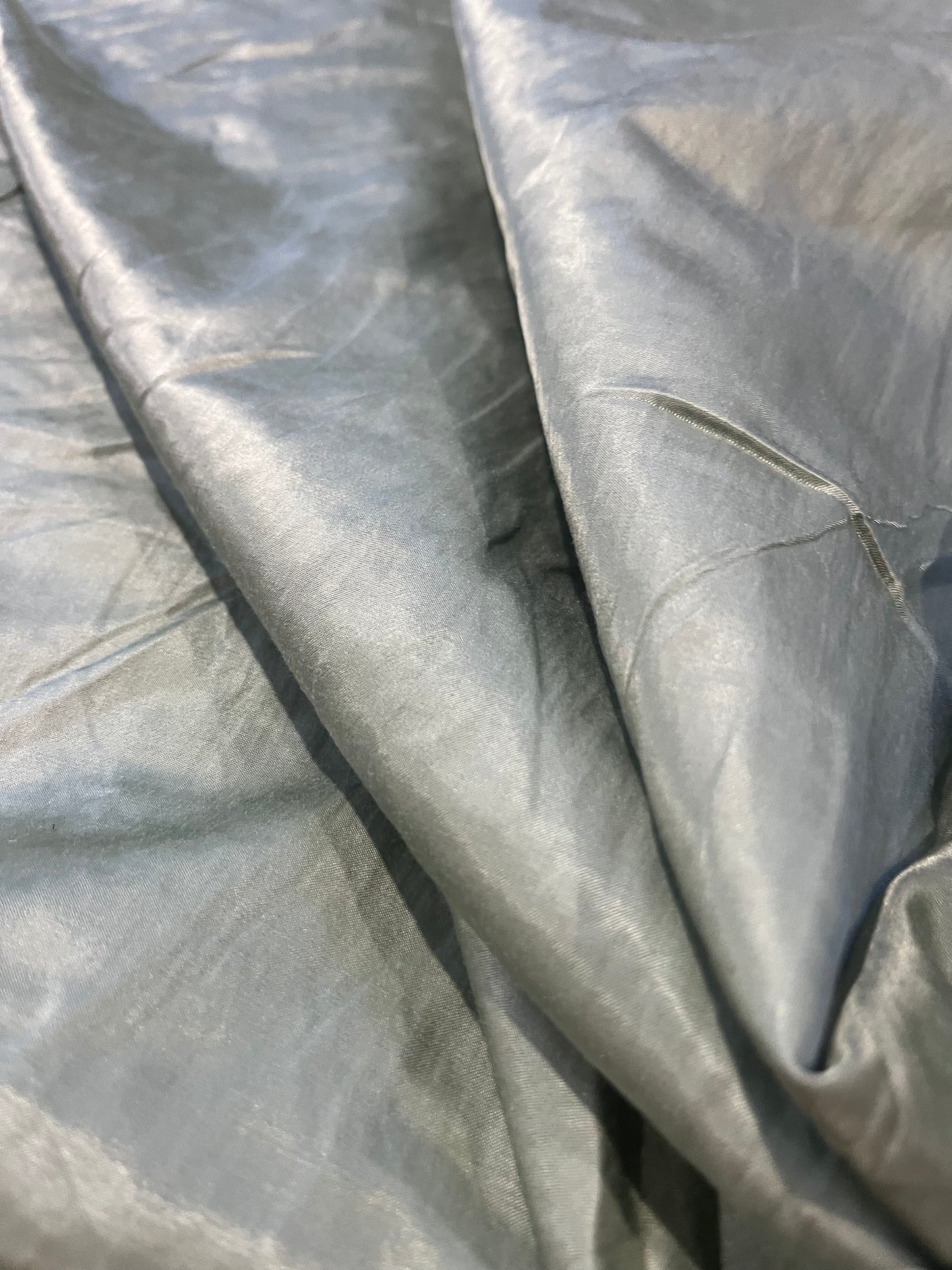 F02 Martine 003 Cotton métal memory linden green