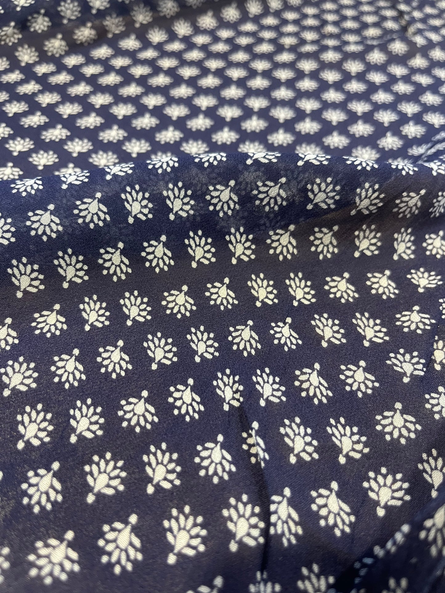 C02 viscose georgette small flowers