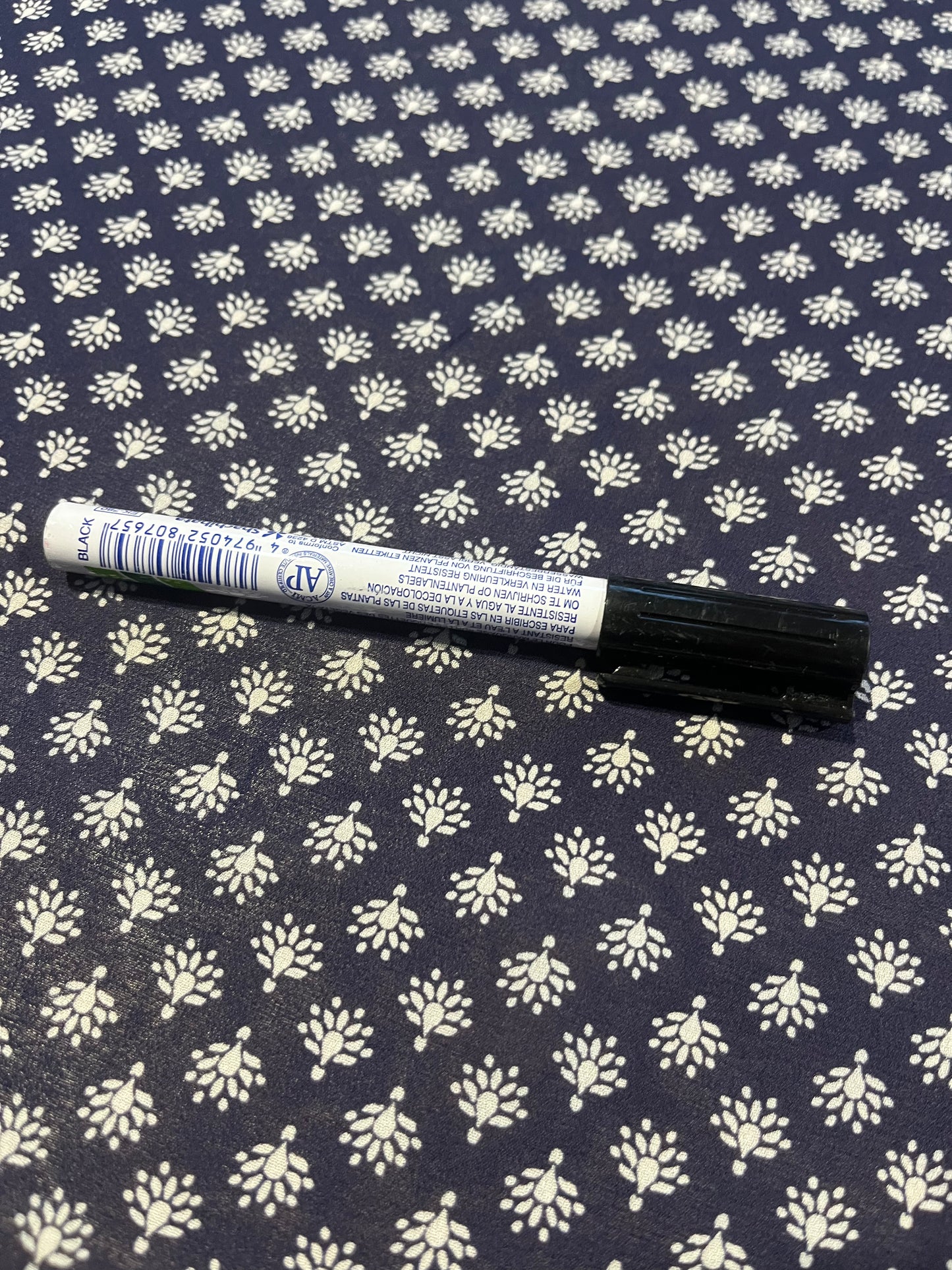 C02 viscose georgette small flowers