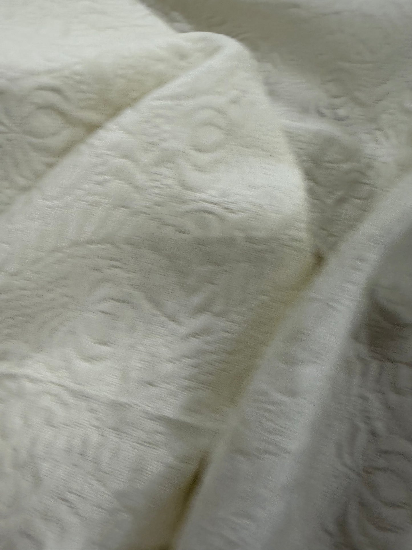 PIPO 024 heavy cotton brocart off-white