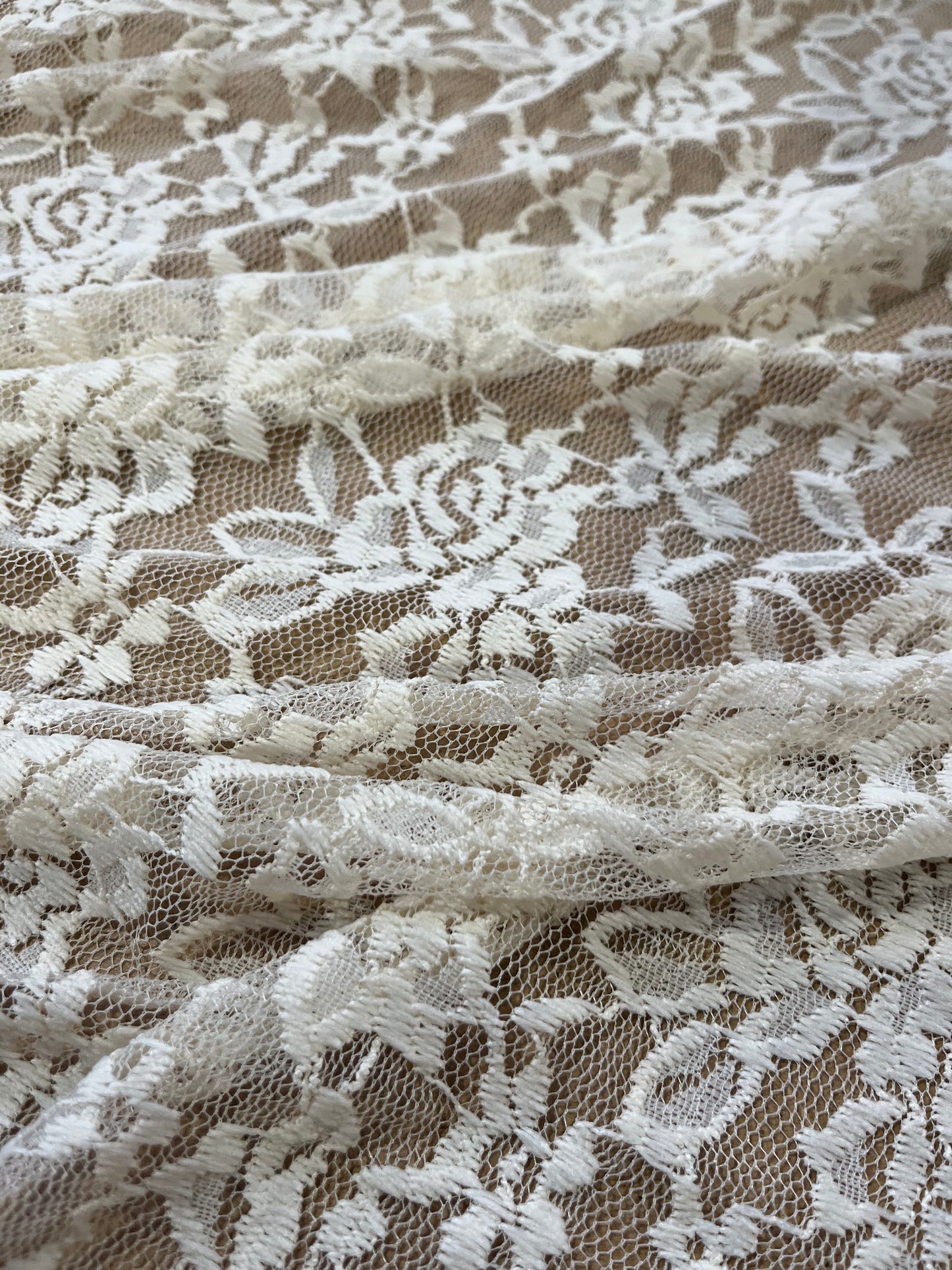BOLZANO 004 lace stretch ecru