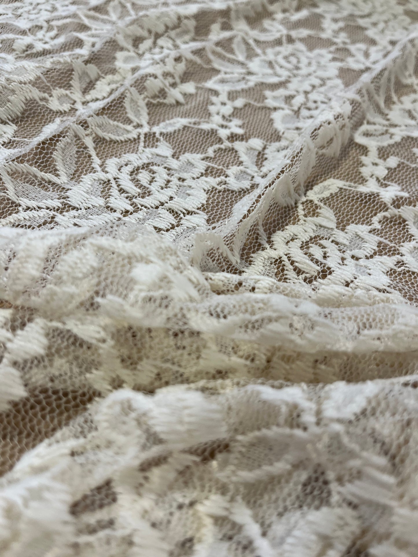 BOLZANO 004 lace stretch ecru