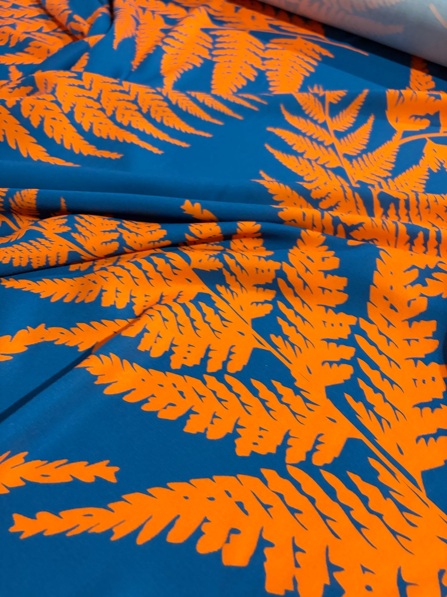 KRUSTY 022 petrol/orange viscose twill print