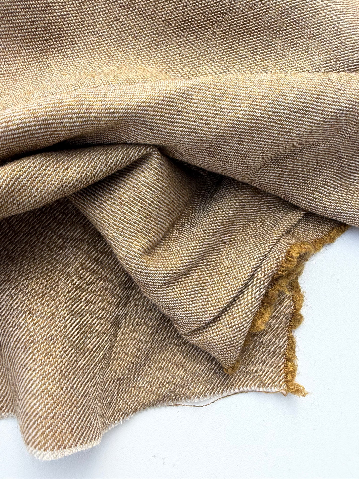 WOOL EDIT 016 camel viscose wool
