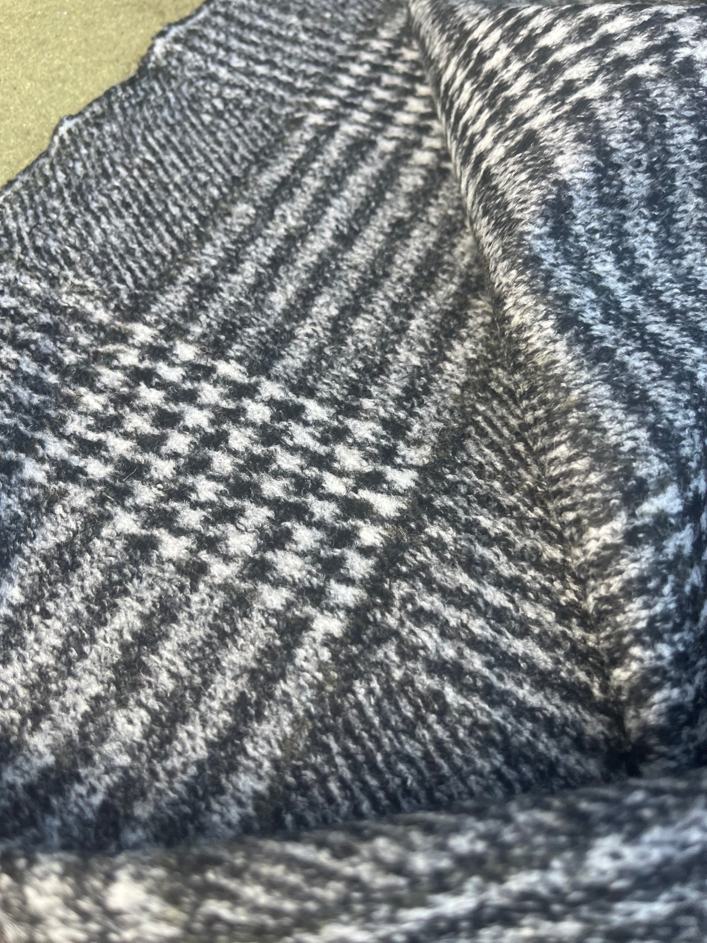 WINDSOR 004 boiled wool grey check