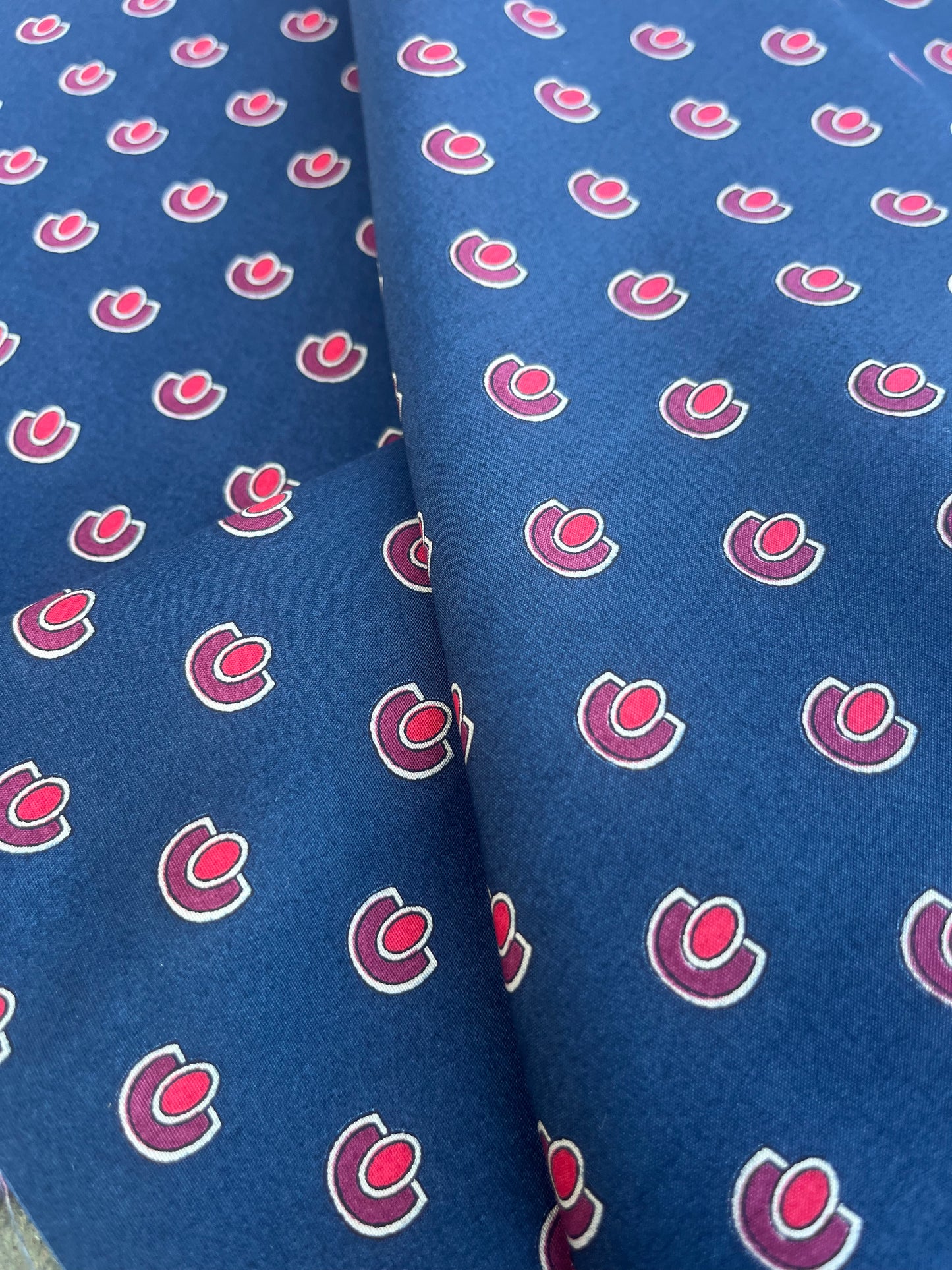 WINDSOR 009 poplin with small navy print