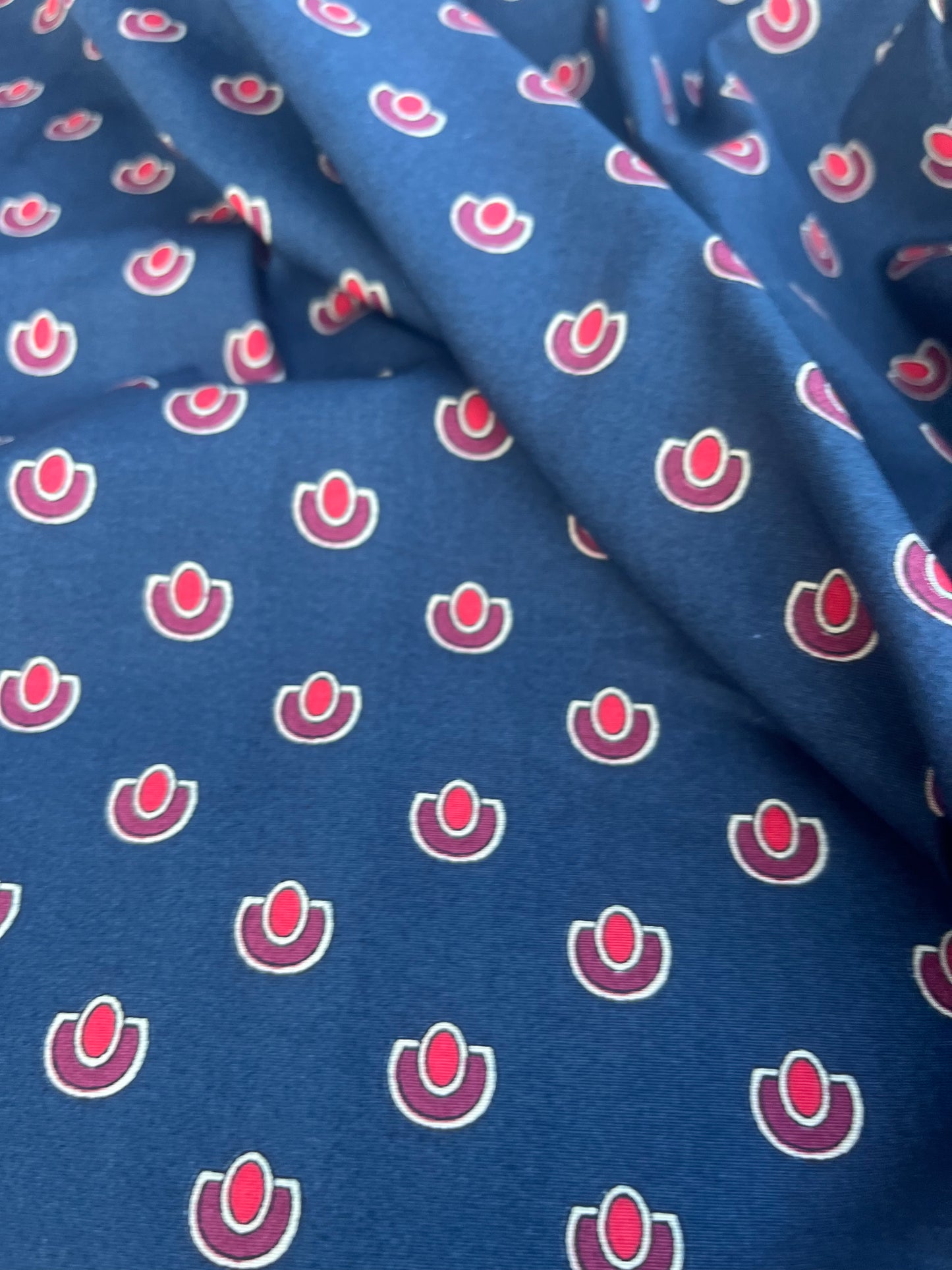 WINDSOR 009 poplin with small navy print
