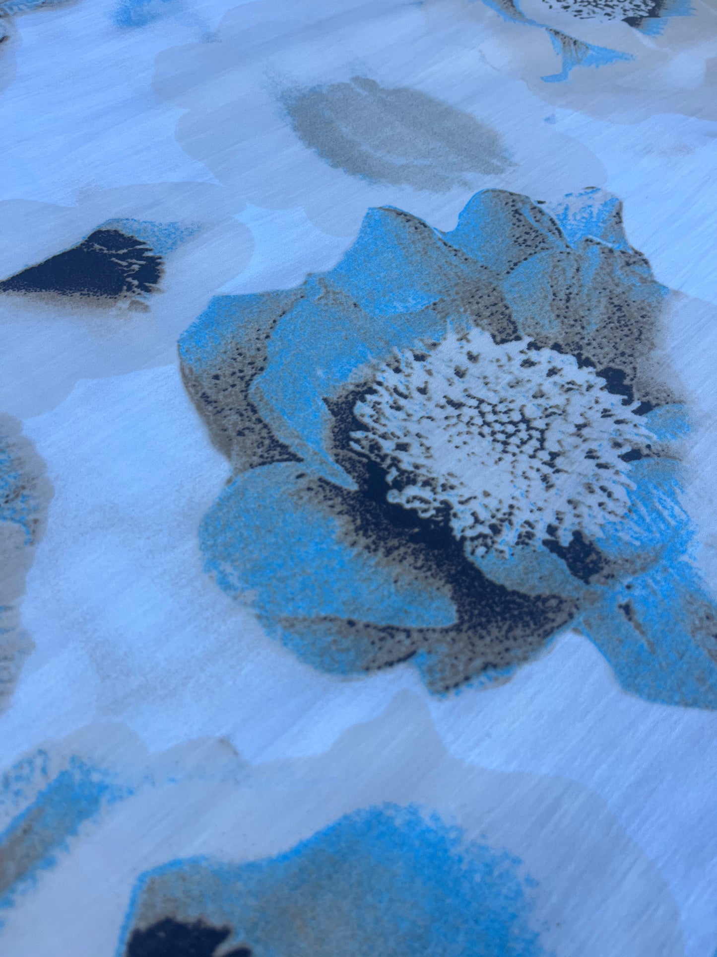 WINDSOR 013 fine cotton twill big flower print