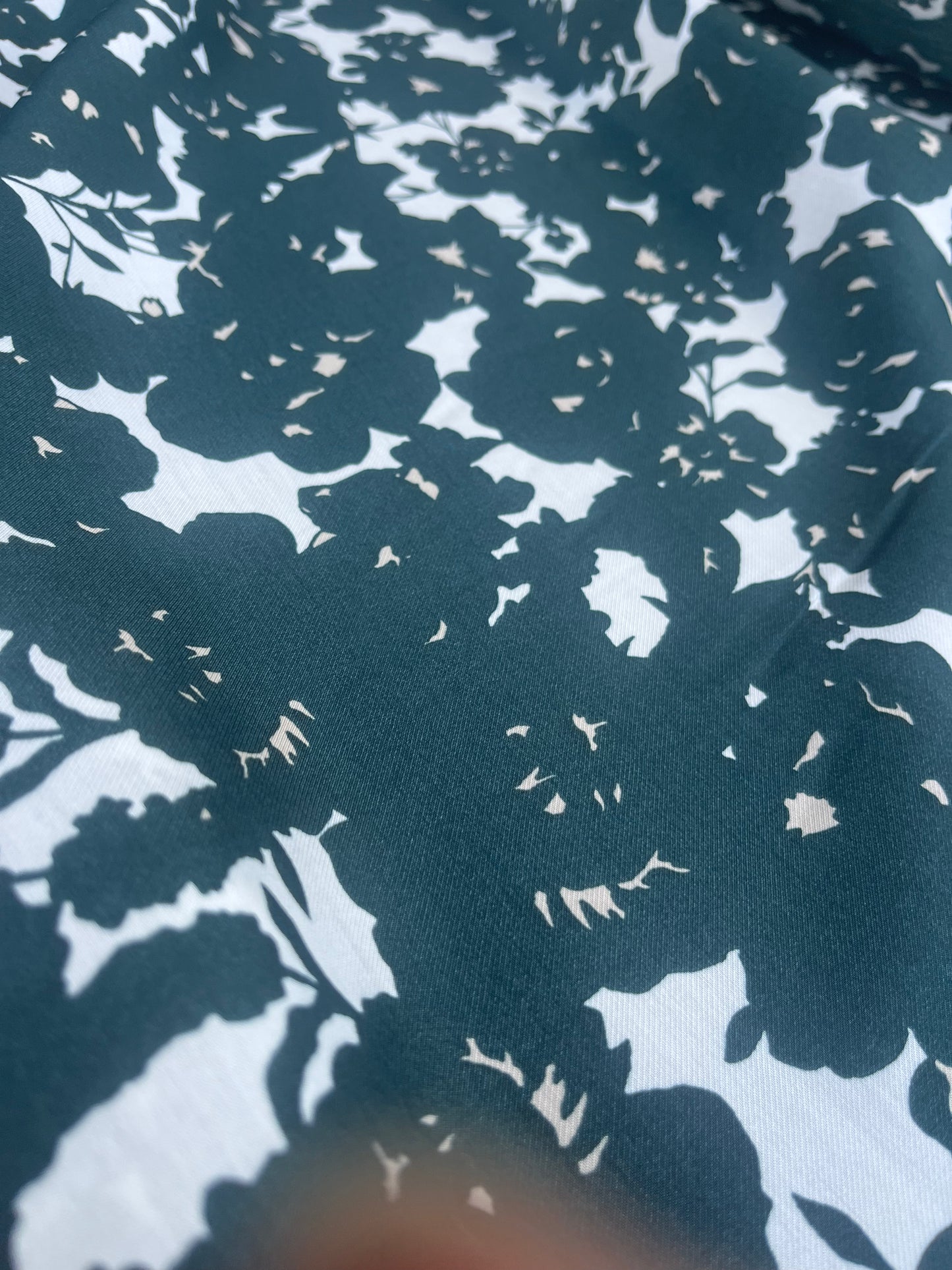 WINDSOR 019 viscose twill print bottle green