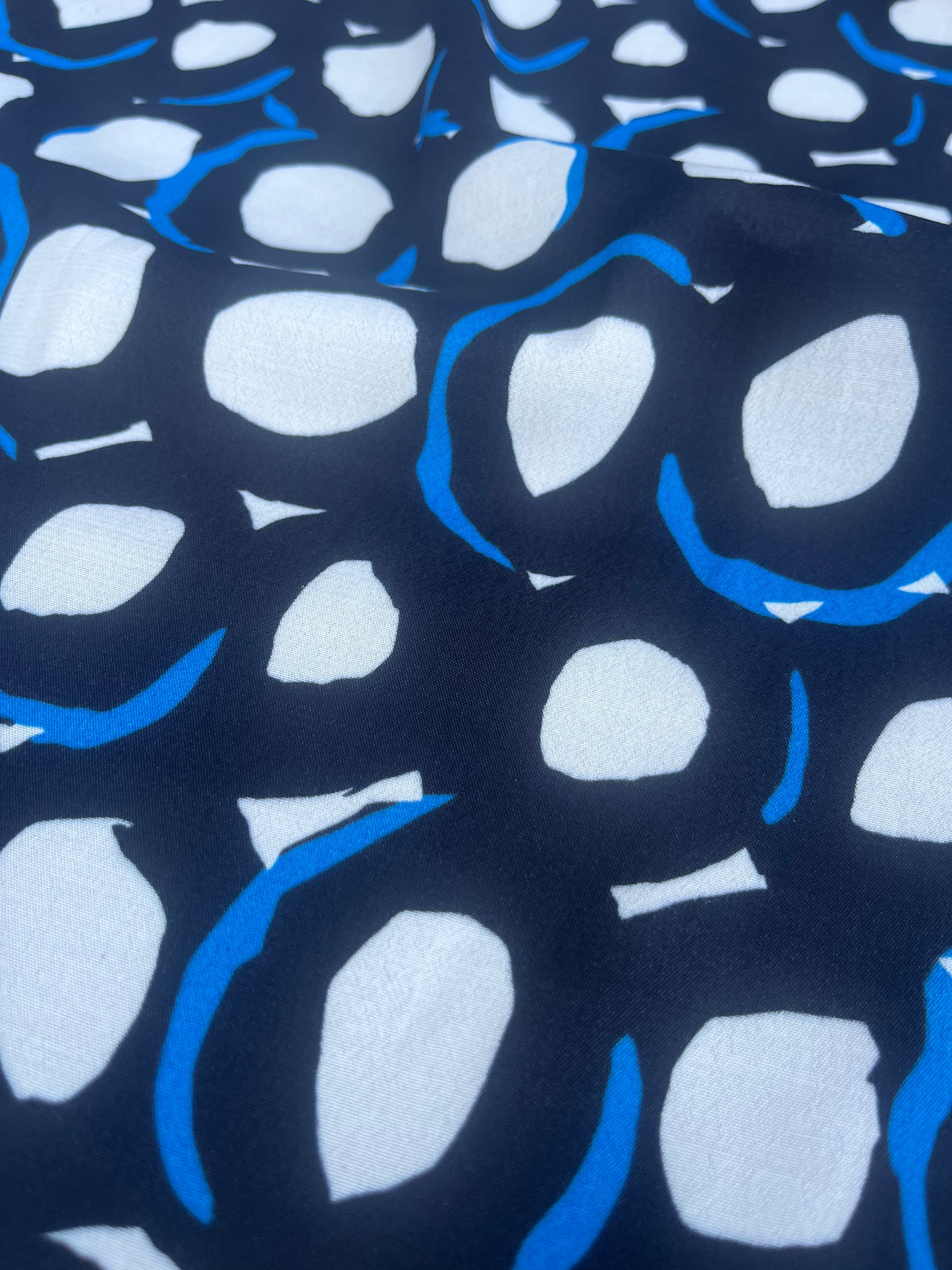 WINDSOR 023 crêpe viscose circles black/cobalt