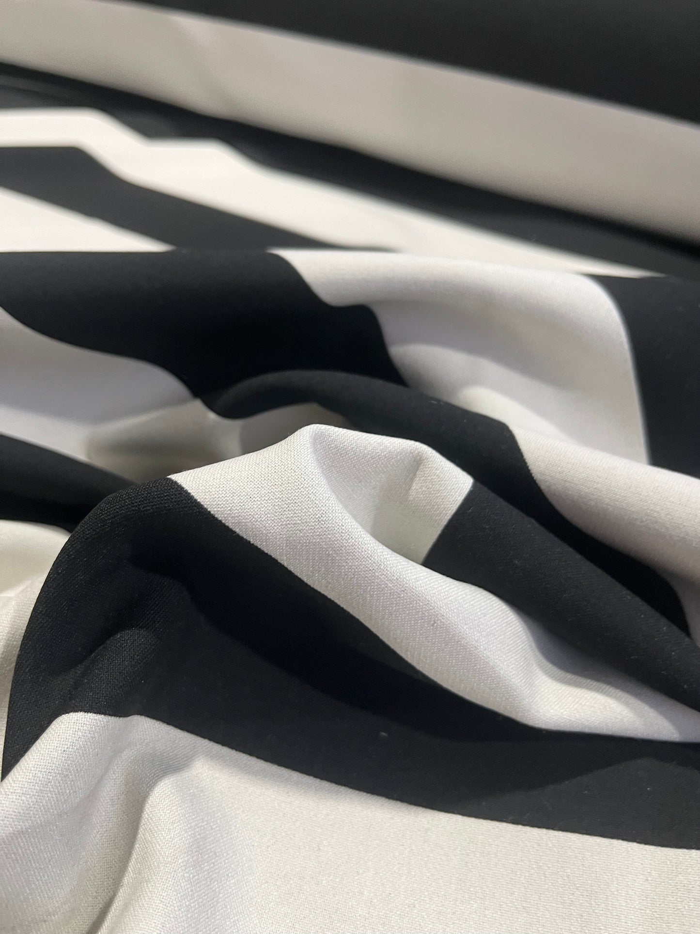 JUST 1050 stretch stripe black/white