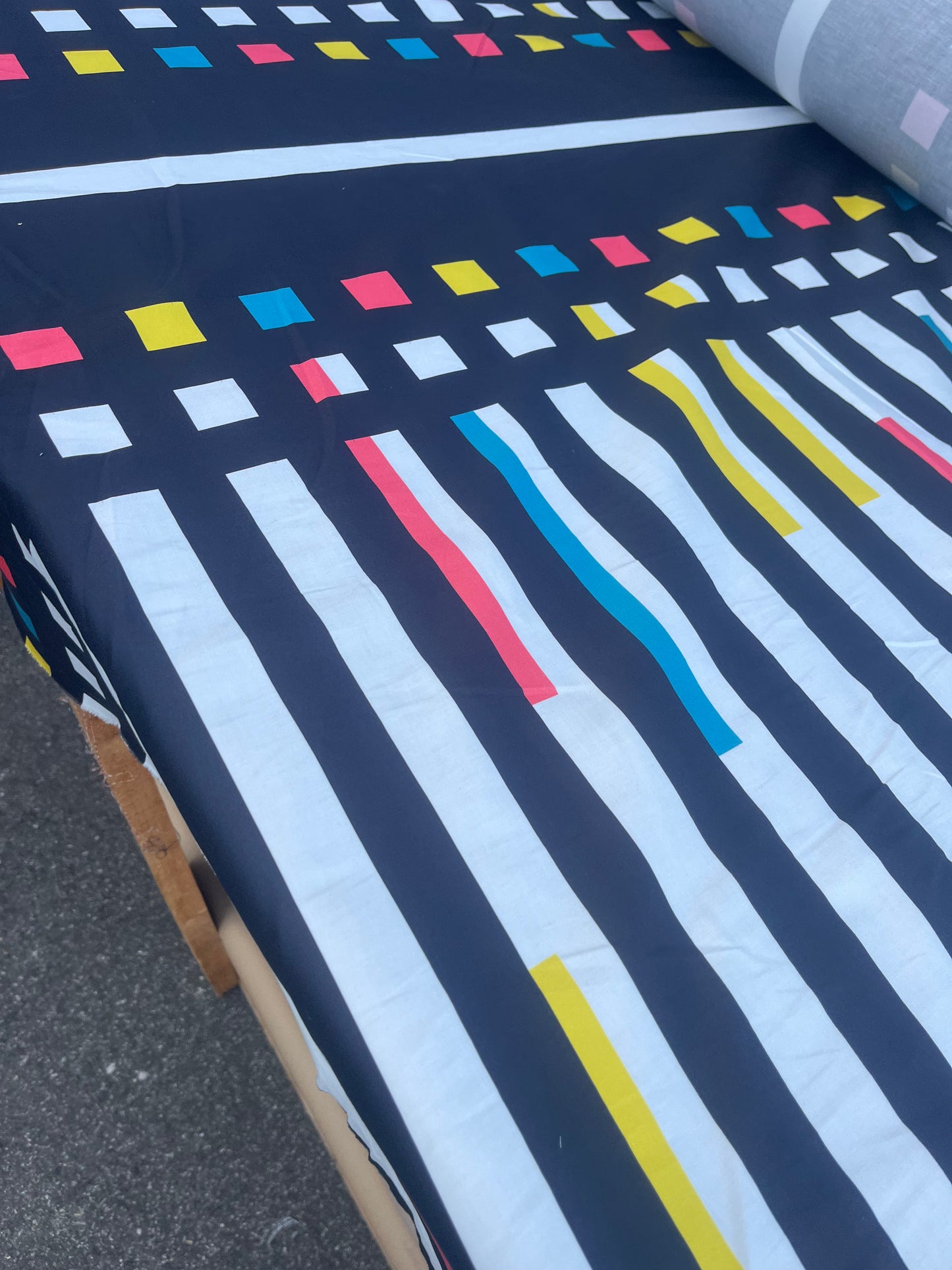 JUSTIN 003 poplin stretch with Mondriaan print