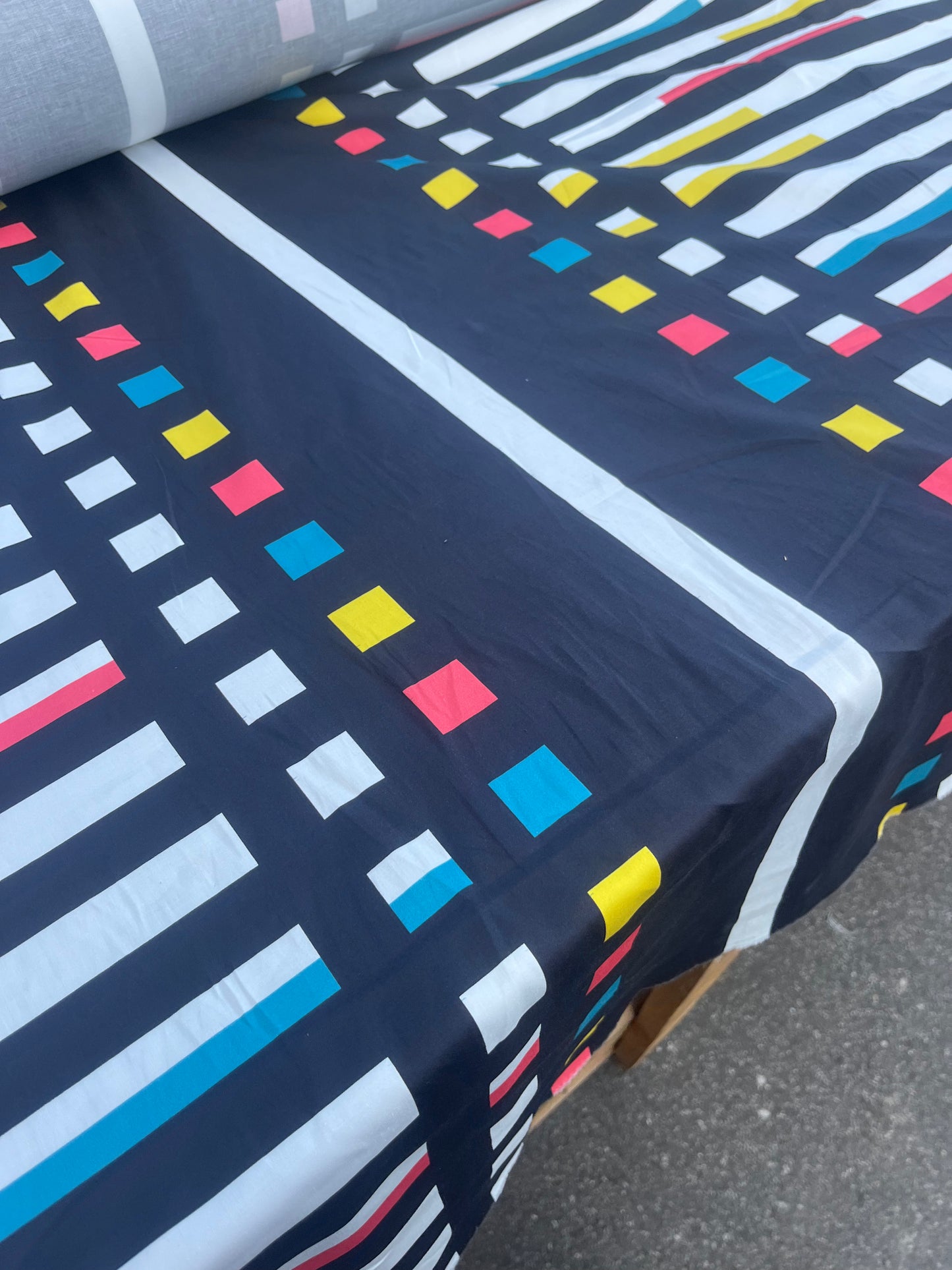 JUSTIN 003 poplin stretch with Mondriaan print