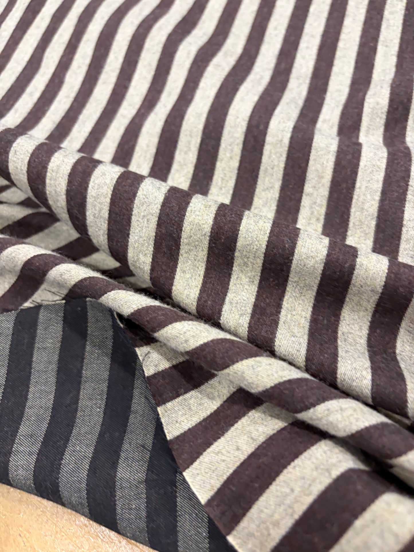 TASHA 002 cotton colourwoven shirting stripes brown/ecru