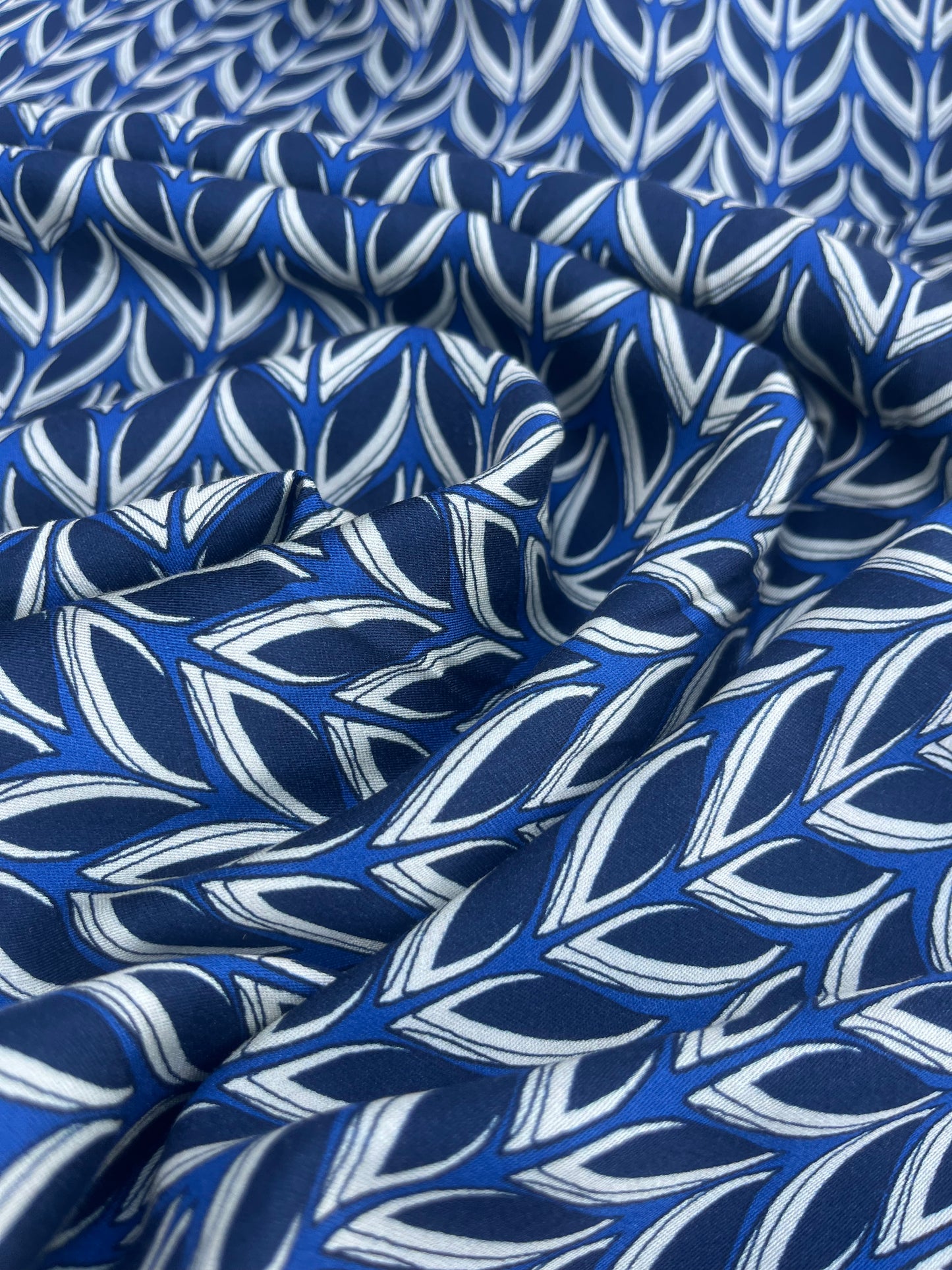 LC JUSTIN 011 viscose satin blue graphical design