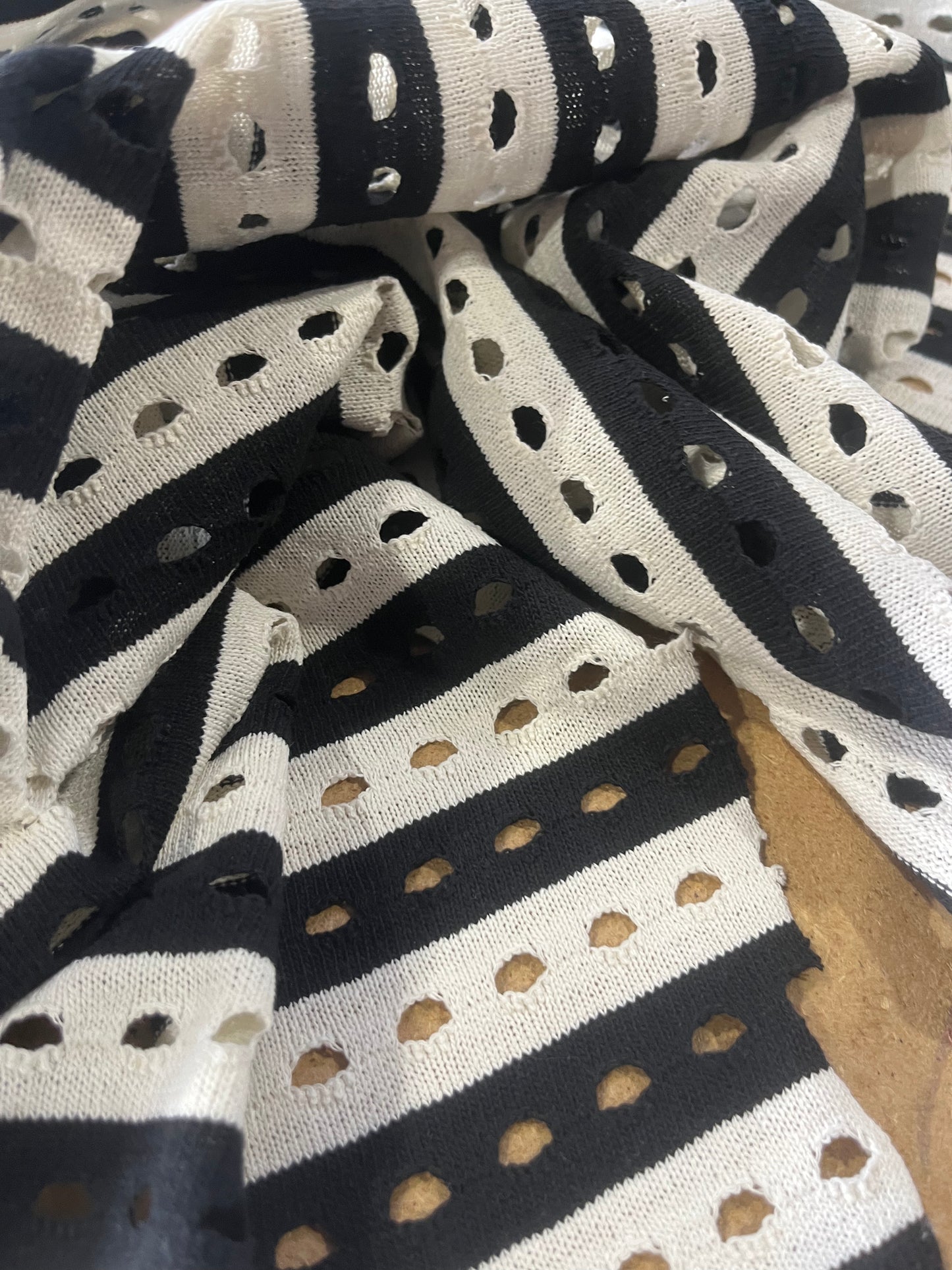 Cesare 011 cotton fantasy crochet stripes black/white
